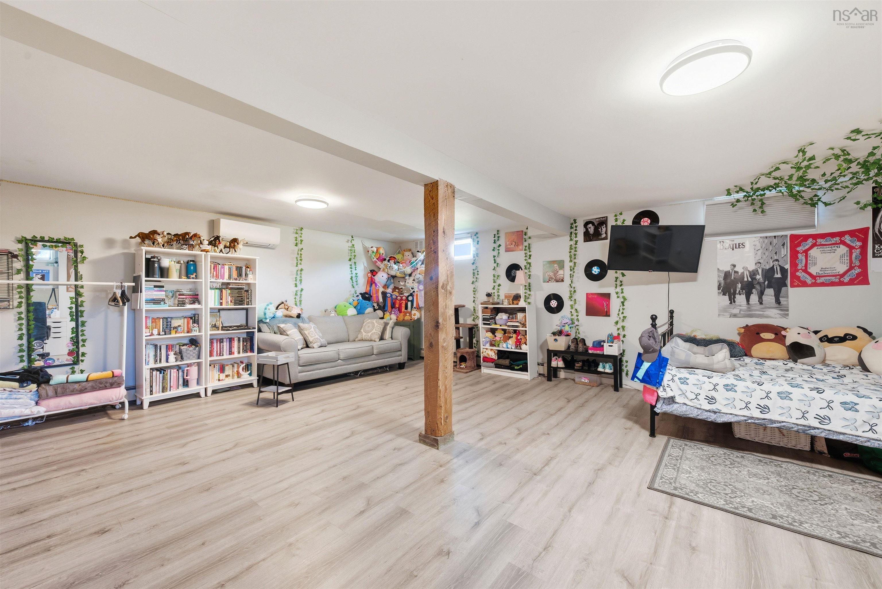 $474,900.00: 178 Town Road, Falmouth