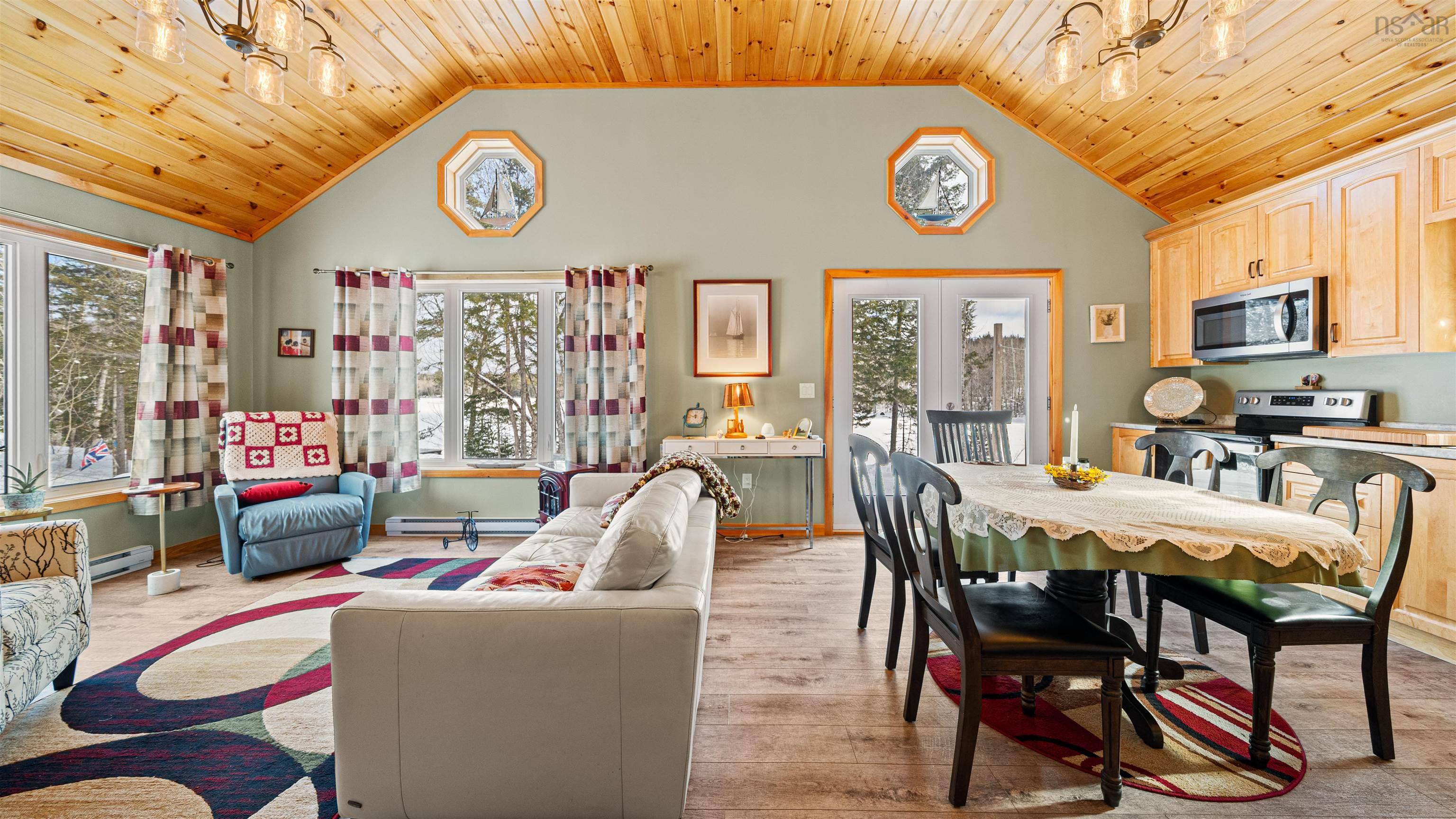 $429,900.00: 61 10 Sunshine Lane, Vaughan