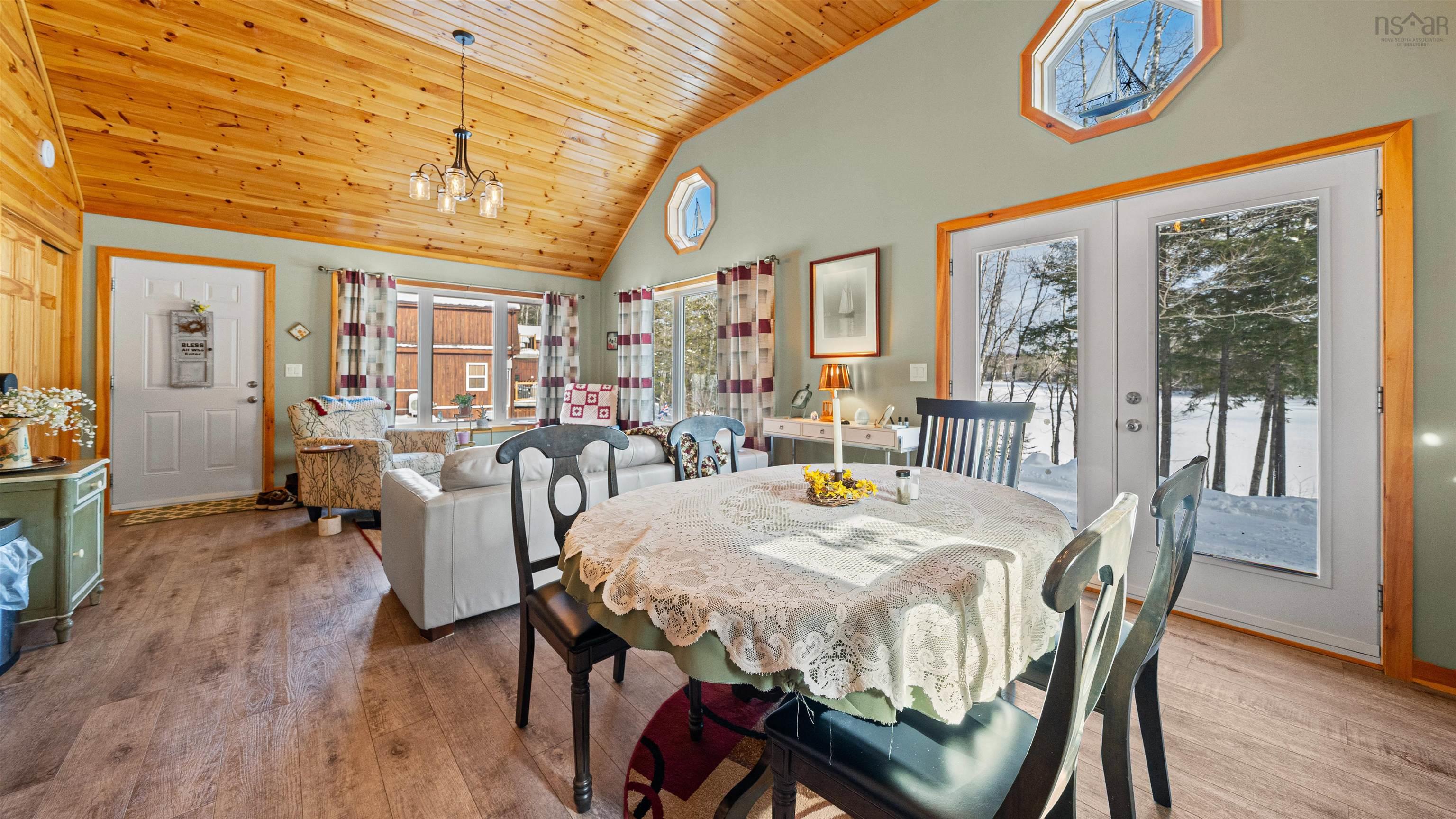 $399,999.00: 61 10 Sunshine Lane, Vaughan