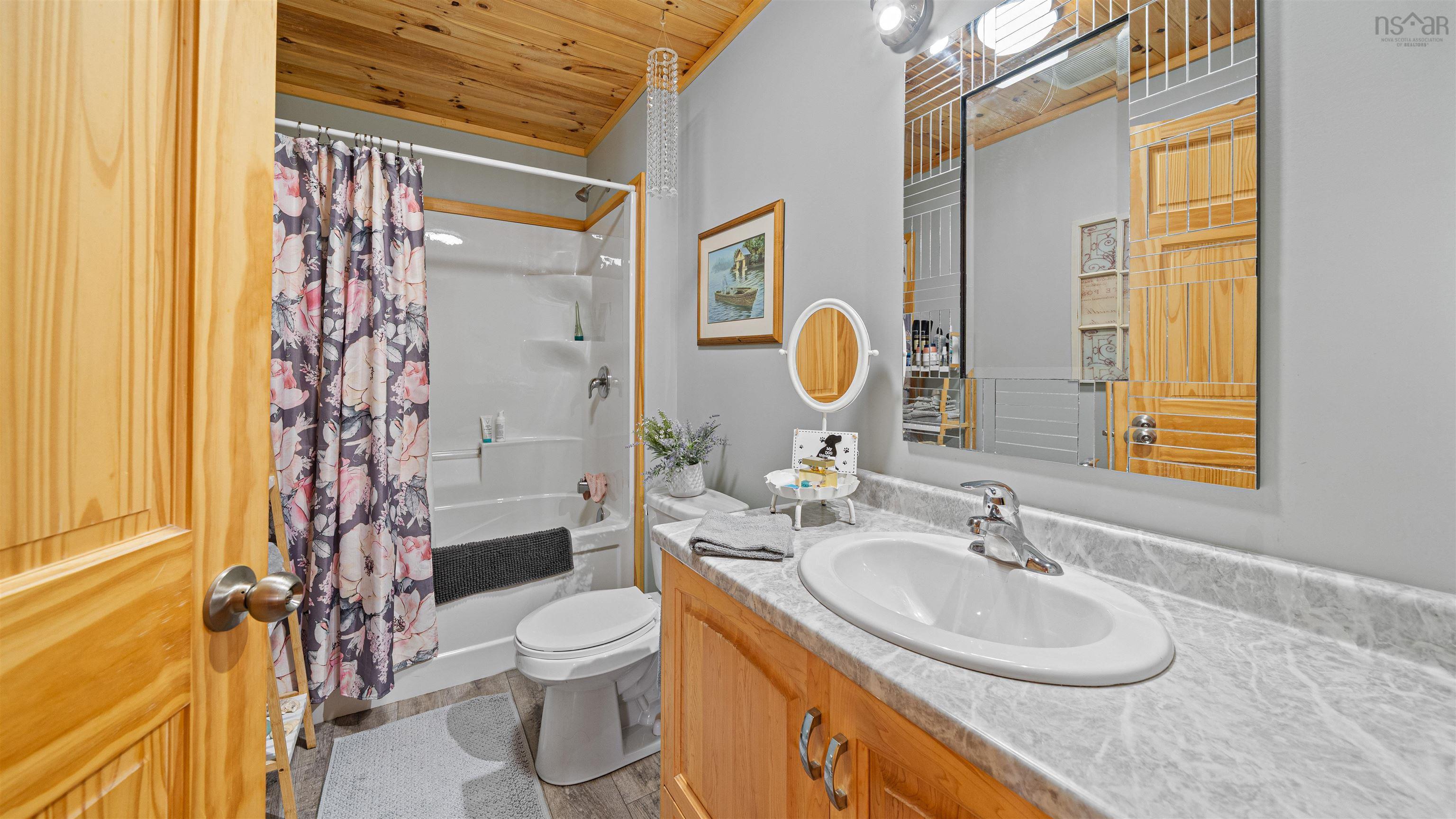 $399,999.00: 61 10 Sunshine Lane, Vaughan