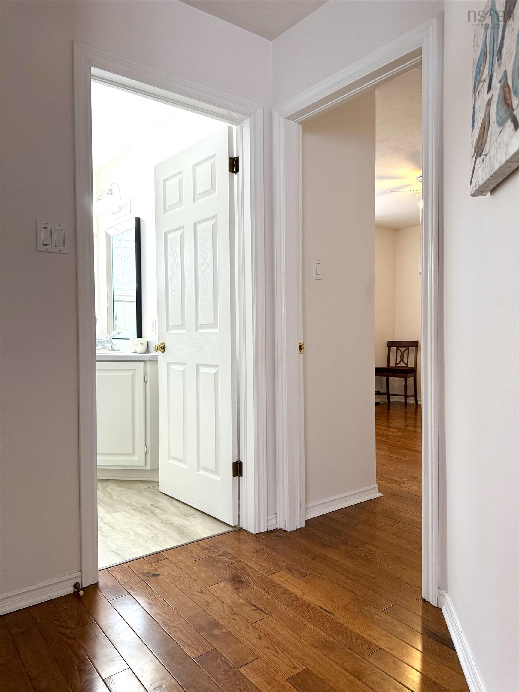 $349,900.00: 34 Riverbend Drive, Amherst