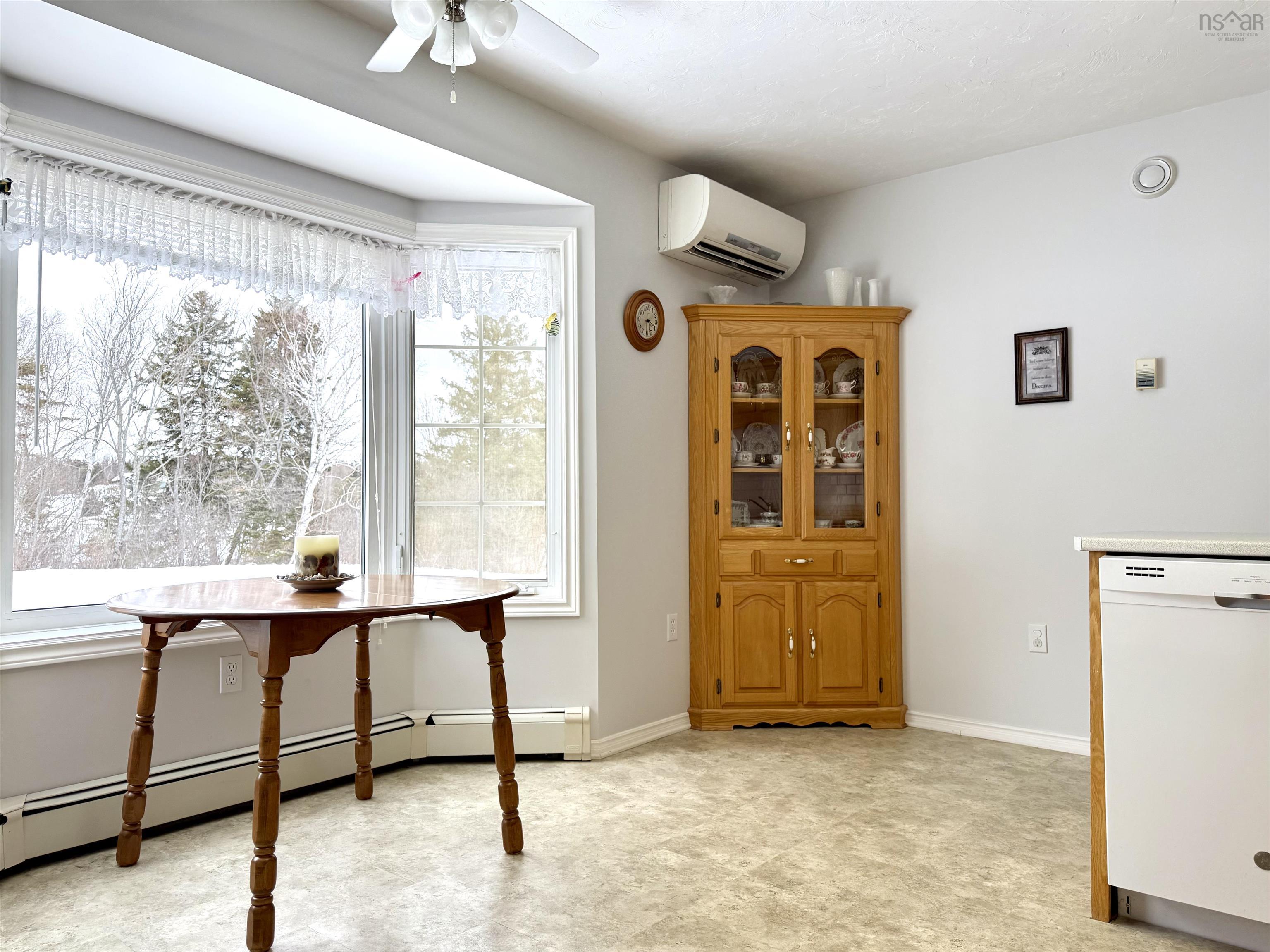 $349,900.00: 34 Riverbend Drive, Amherst