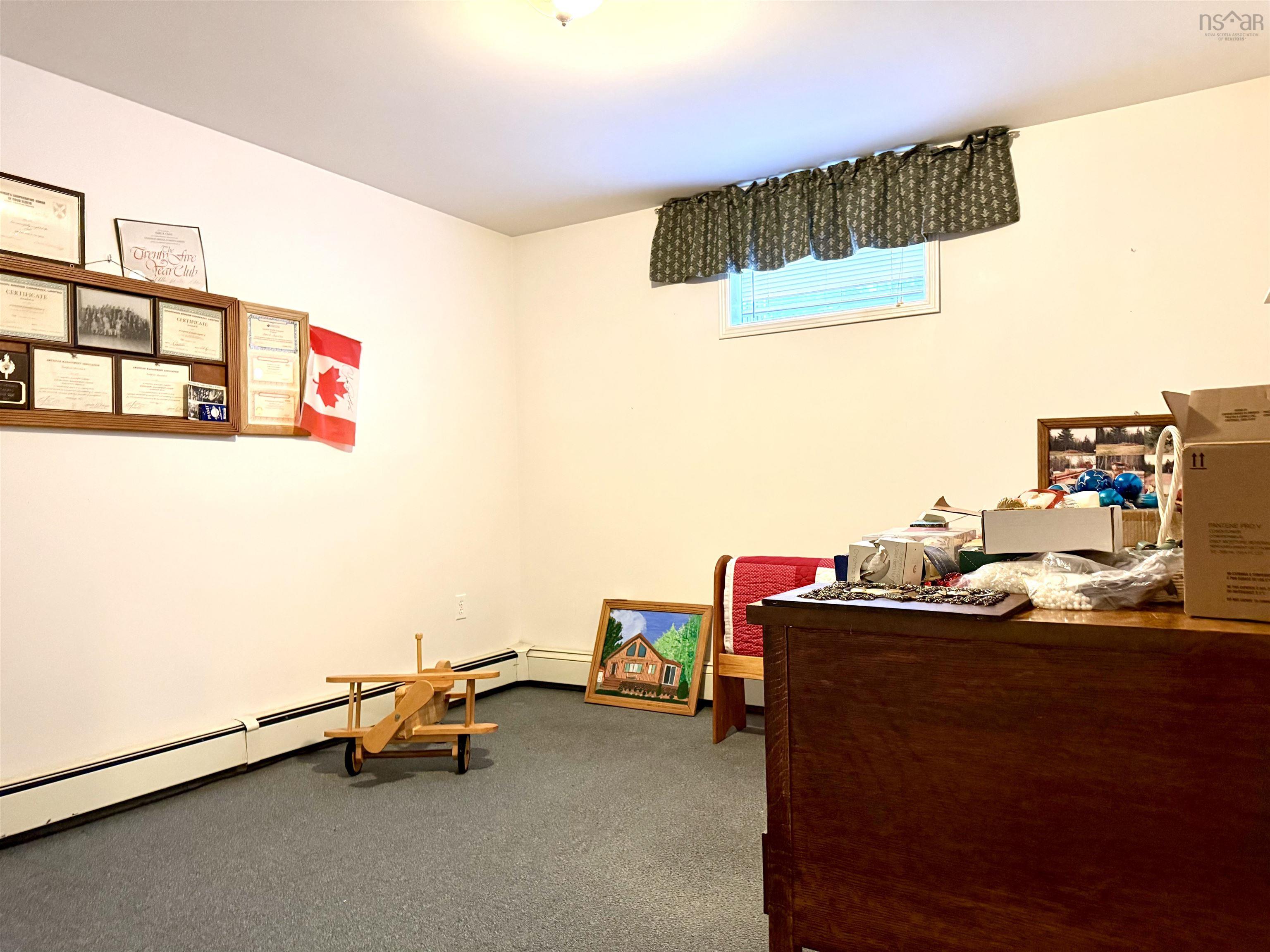 $349,900.00: 34 Riverbend Drive, Amherst