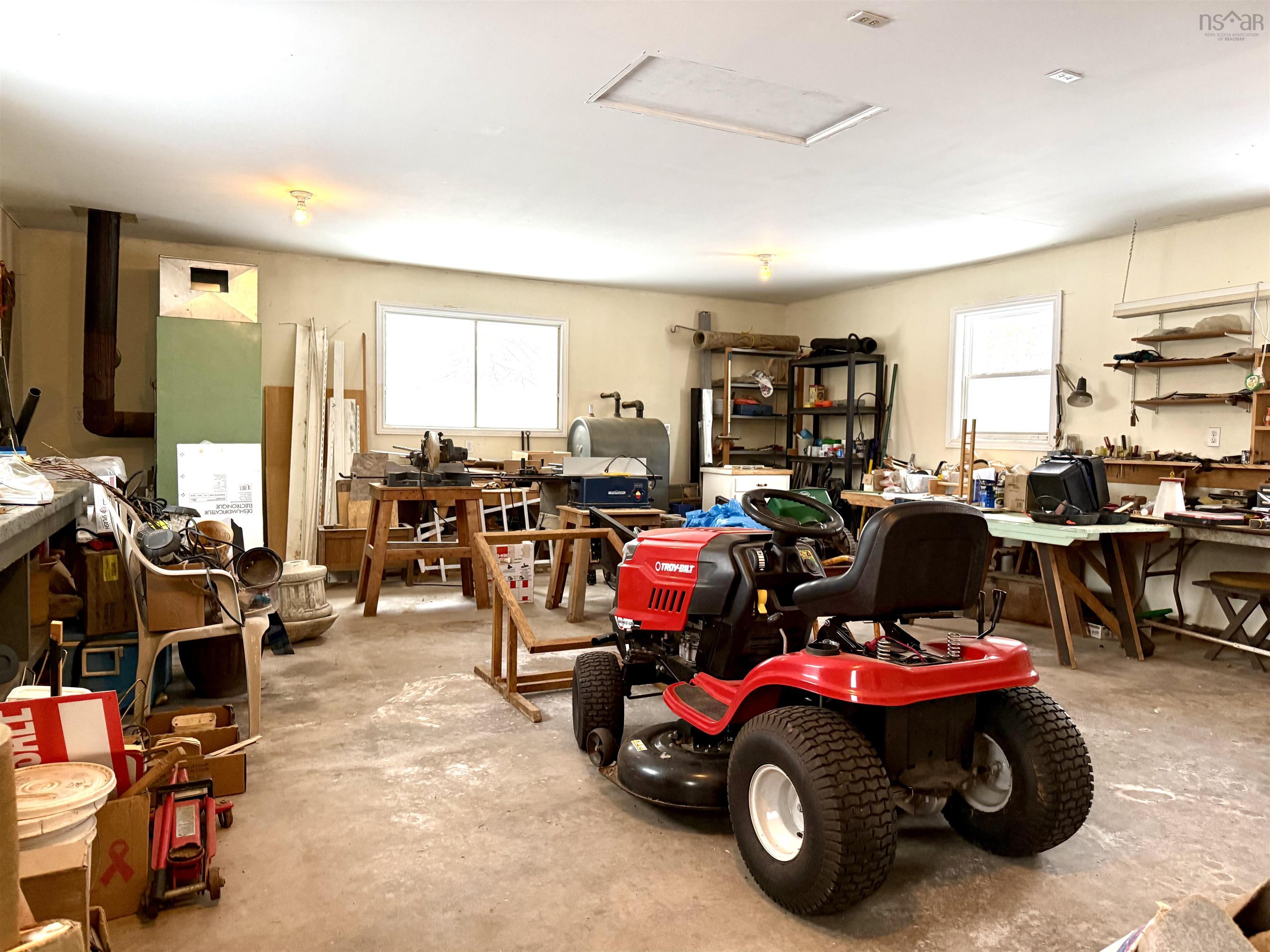 $349,900.00: 34 Riverbend Drive, Amherst