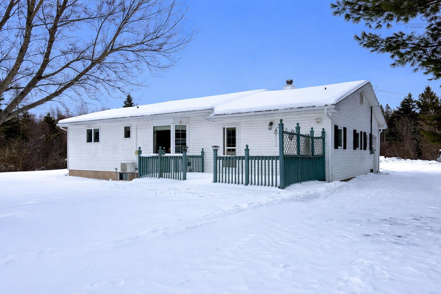 $349,900.00: 34 Riverbend Drive, Amherst