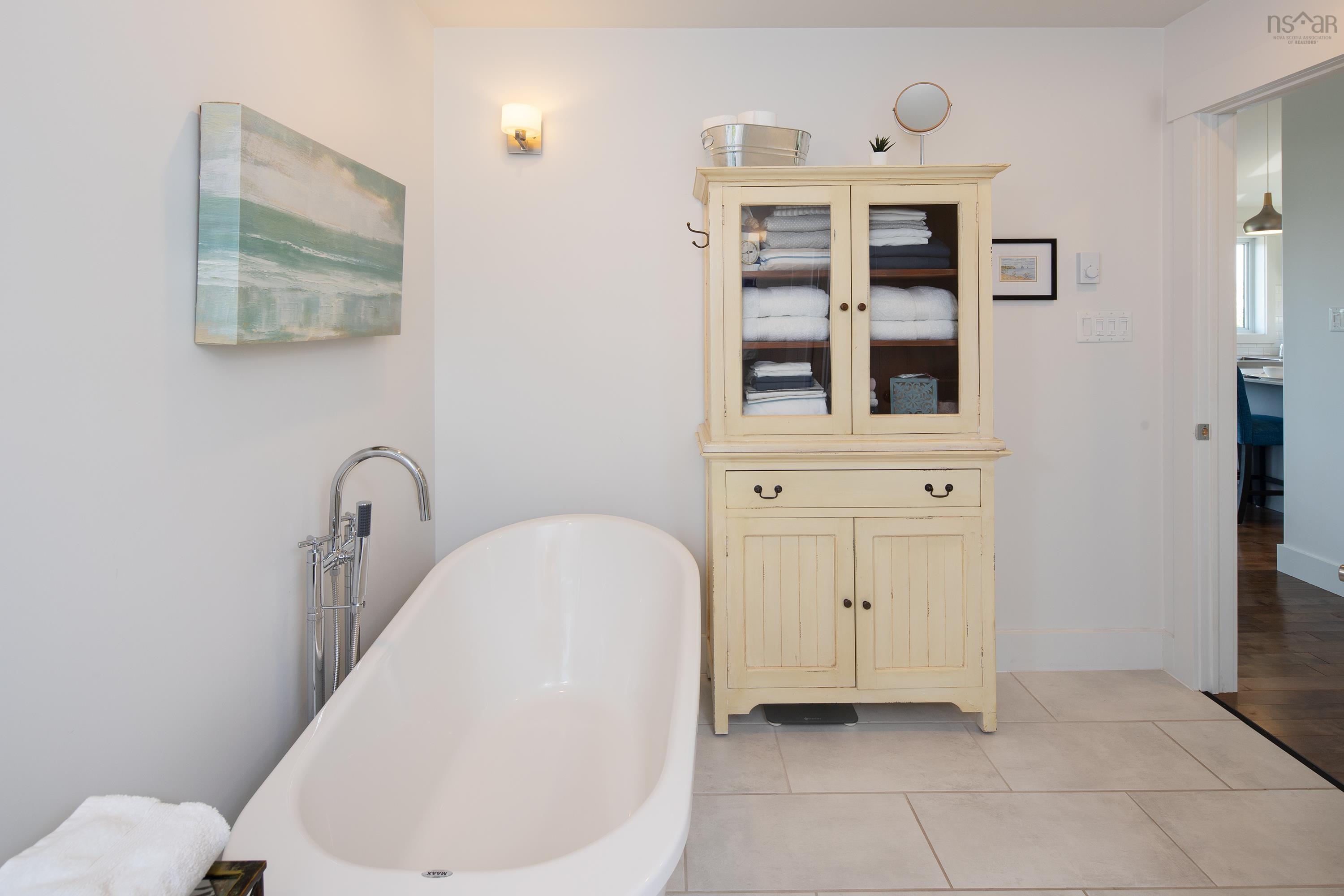 42 Ketchview Lane, Ketch Harbour, NS (MLS 202602137)