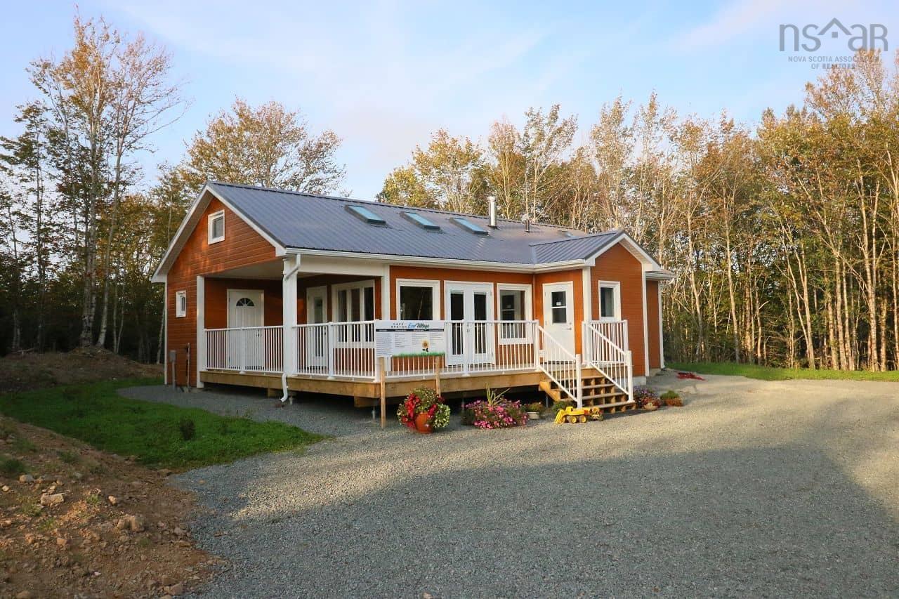 $498,000.00: 235 Condons Lake, Corbetts Cove