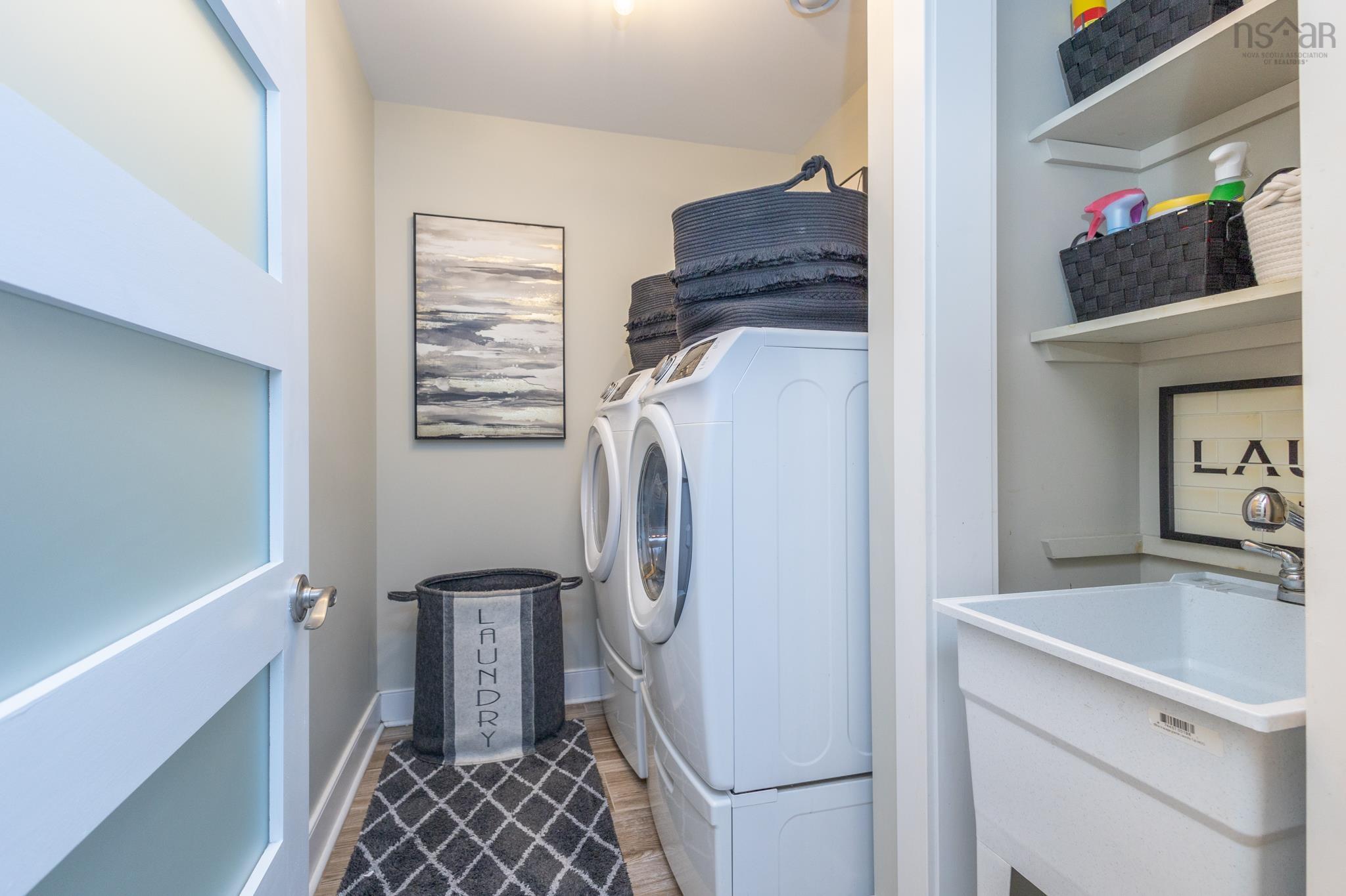 $899,900.00: 4849 Highway 1, Salmon River