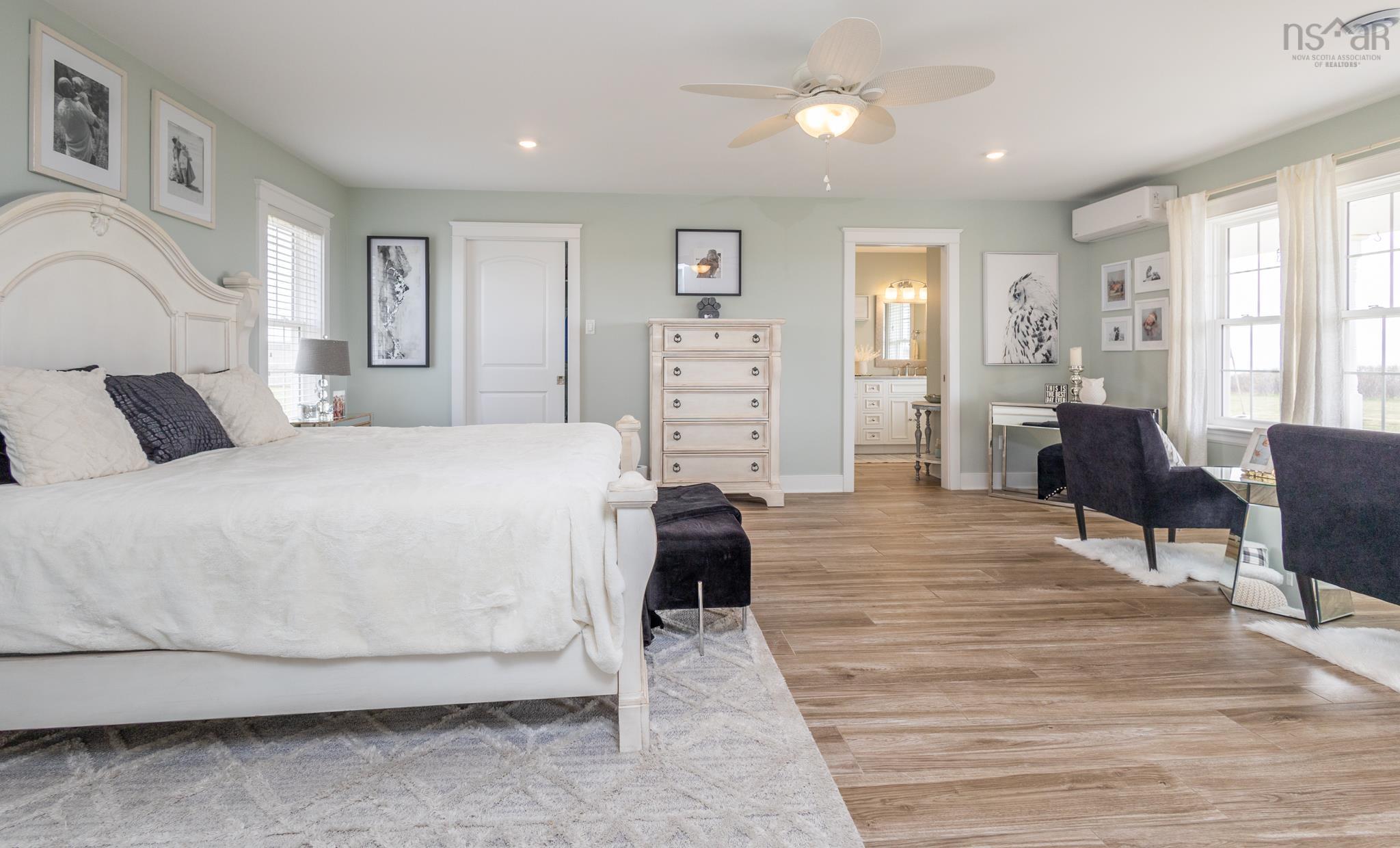 $899,900.00: 4849 Highway 1, Salmon River