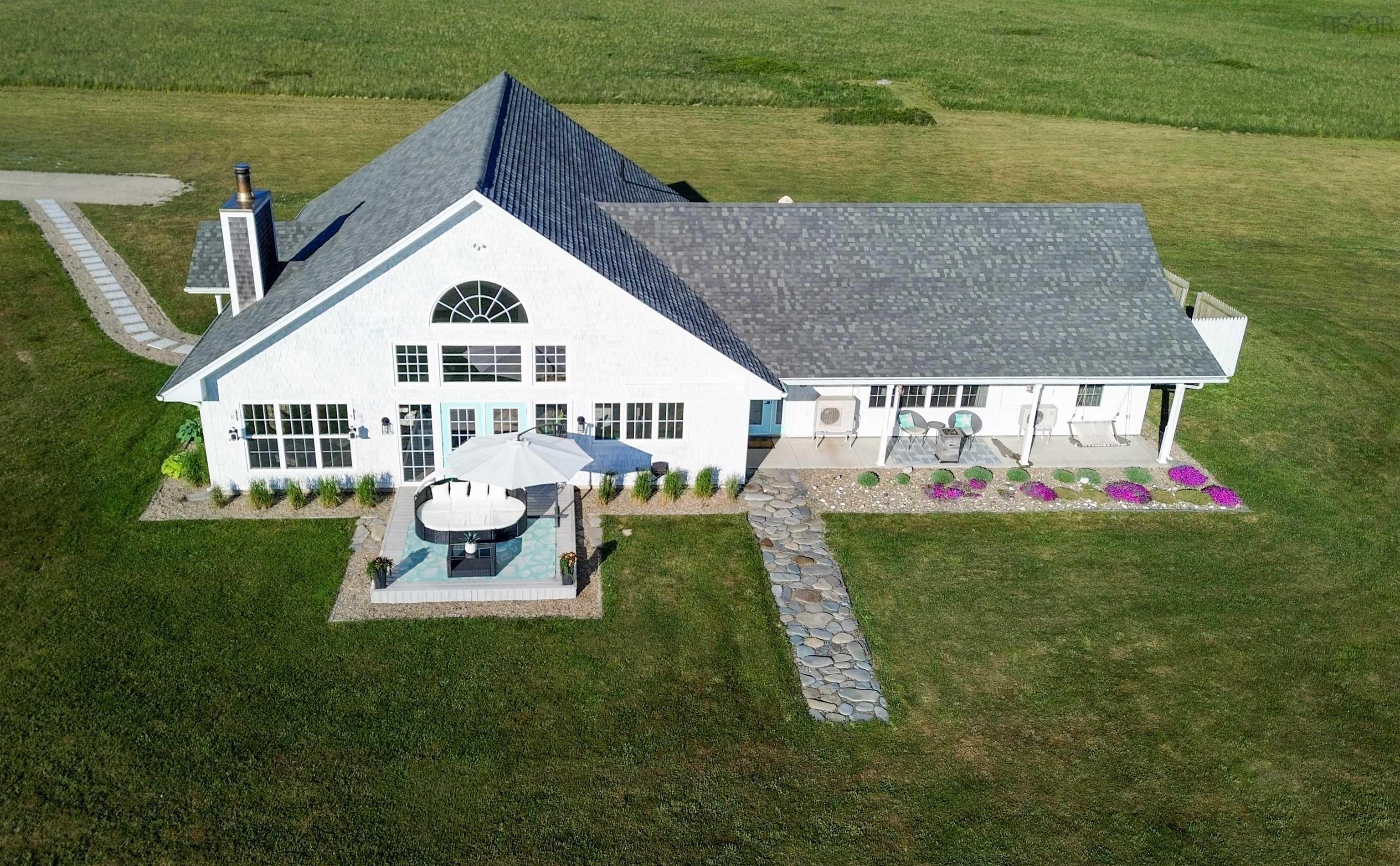 $899,900.00: 4849 Highway 1, Salmon River