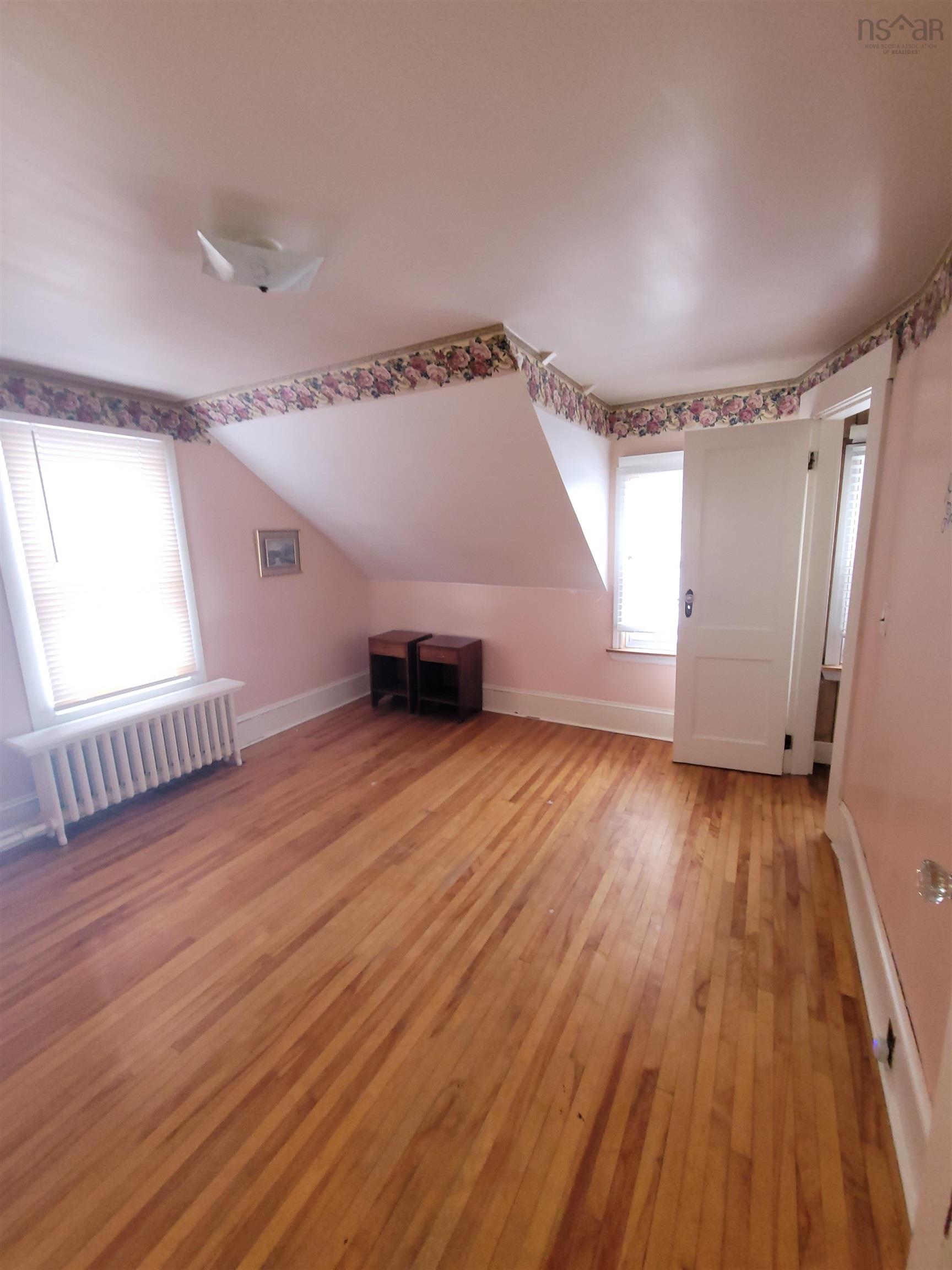 $219,000.00: 34 Cottage Street, Dominion