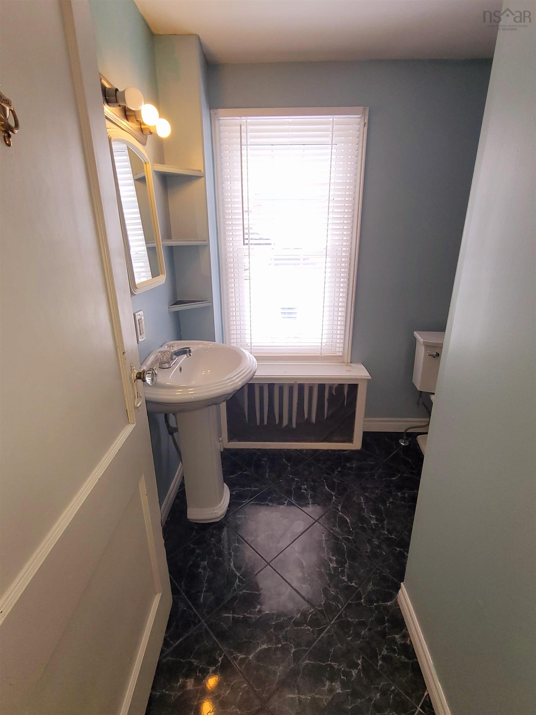 $219,000.00: 34 Cottage Street, Dominion