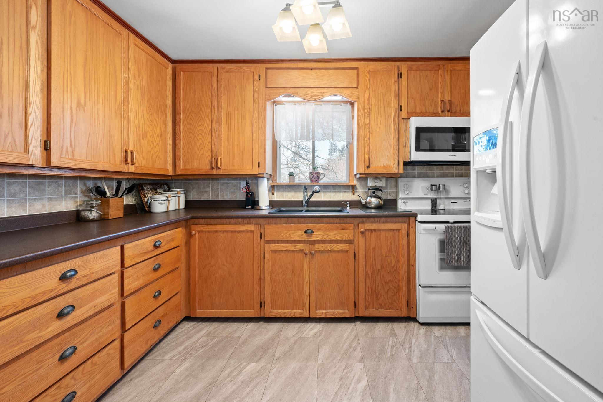 $399,900.00: 7739 Highway 7, Musquodoboit Harbour