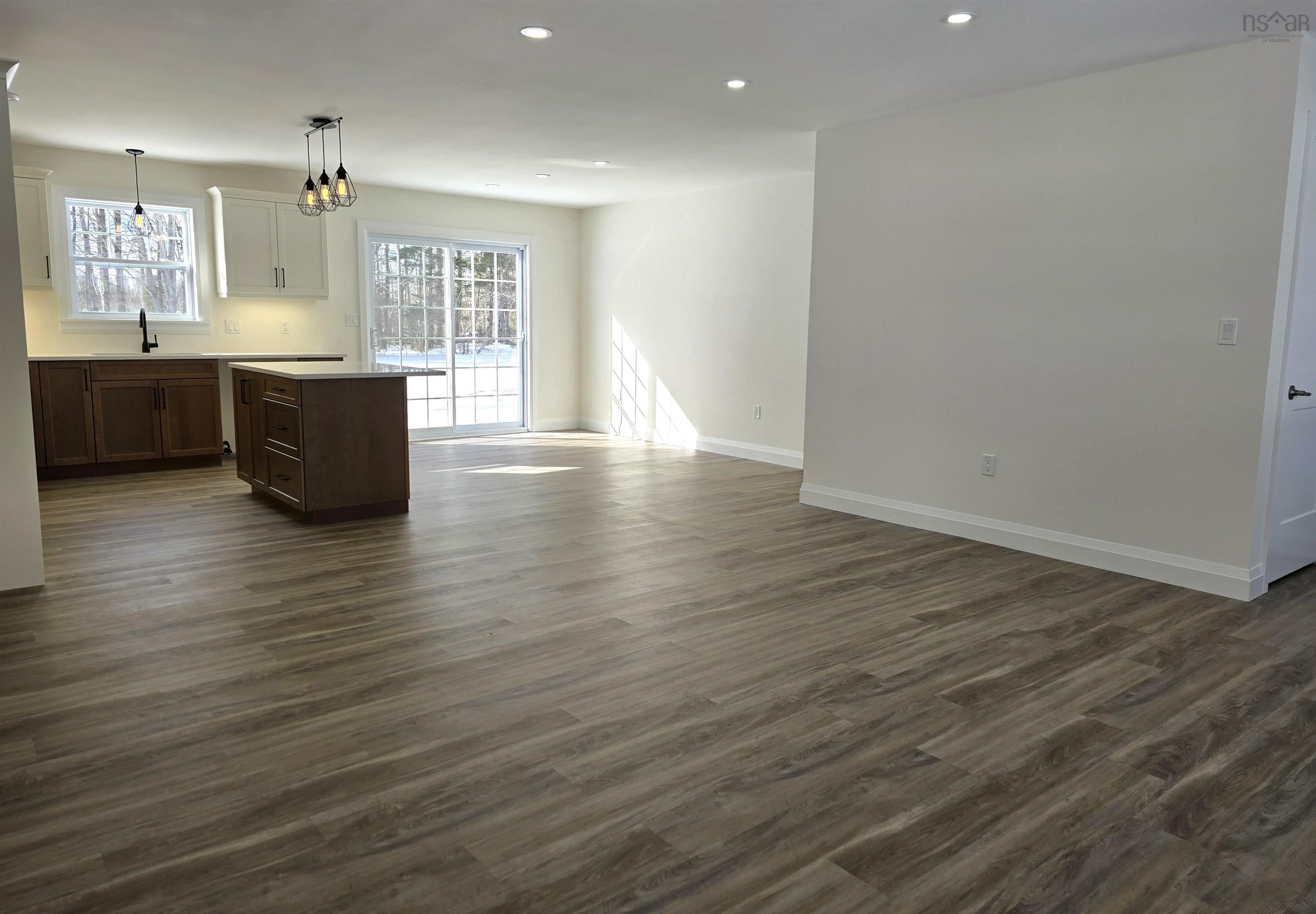 $425,000.00: 3045 Northfield Road, Upper Northfield