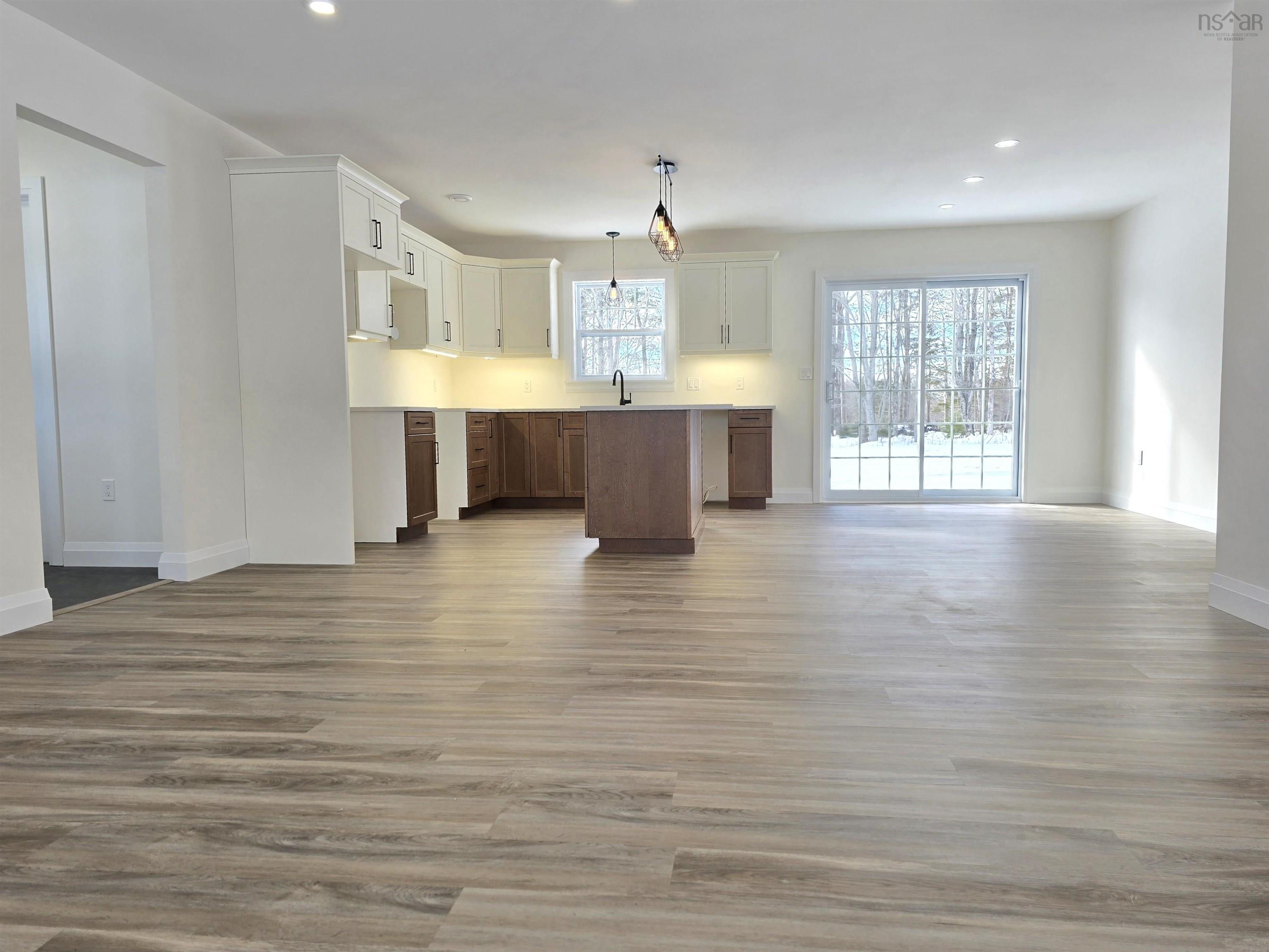 $425,000.00: 3045 Northfield Road, Upper Northfield