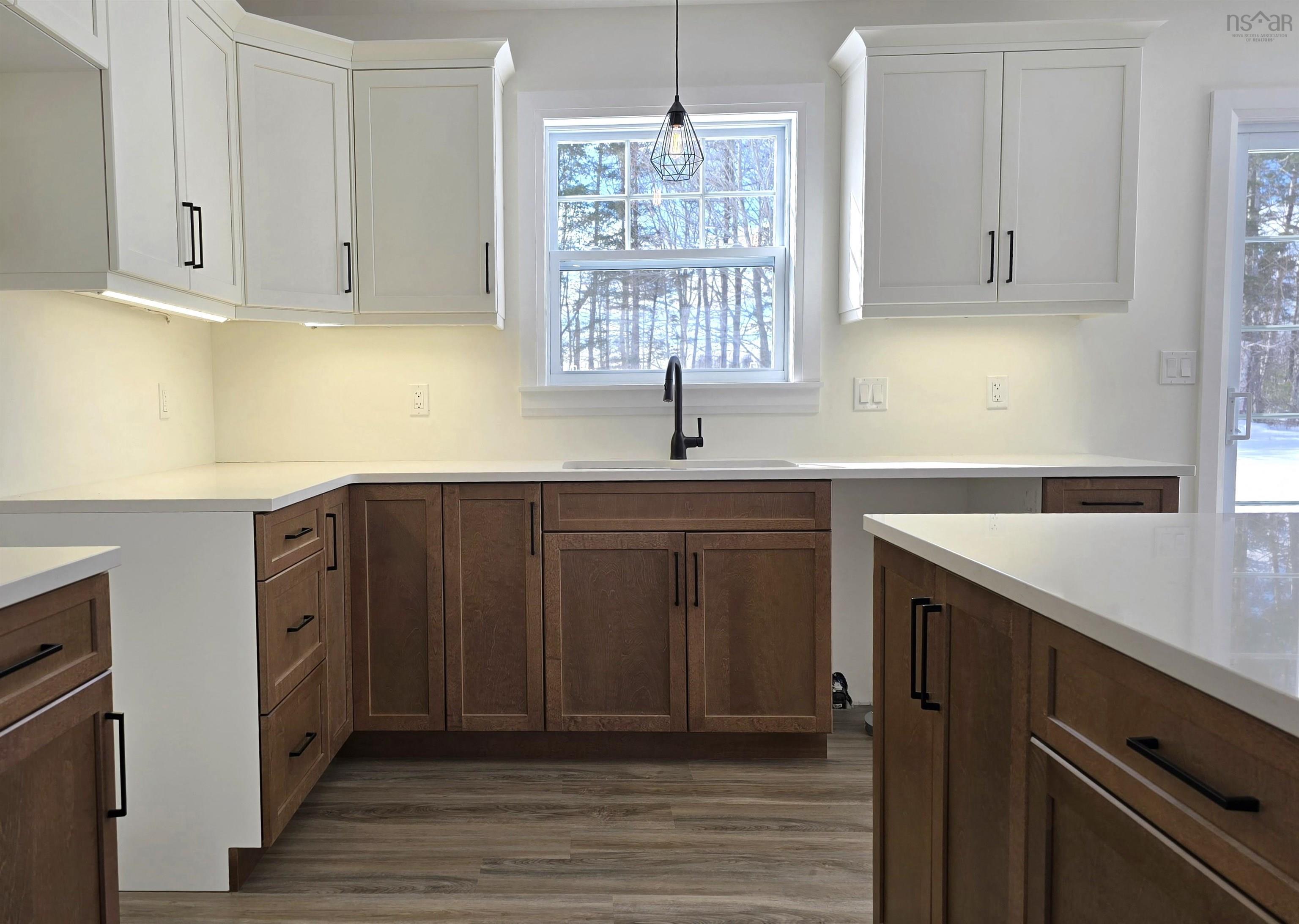 $425,000.00: 3045 Northfield Road, Upper Northfield