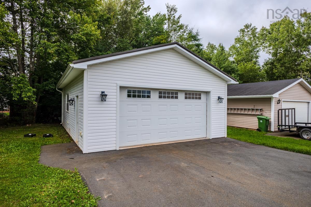 $534,500.00: 122 MEADOWLAND Avenue, Bible Hill