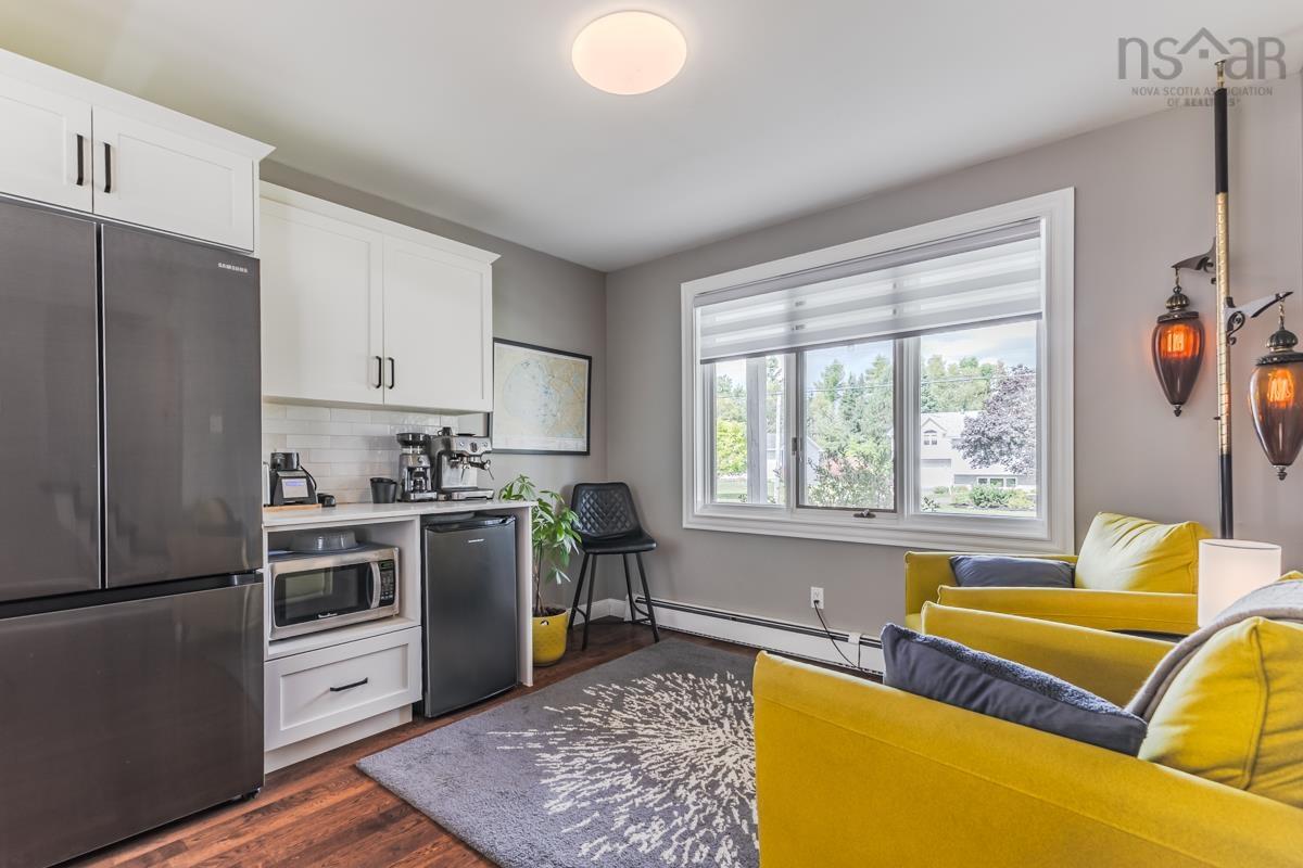 $534,500.00: 122 MEADOWLAND Avenue, Bible Hill