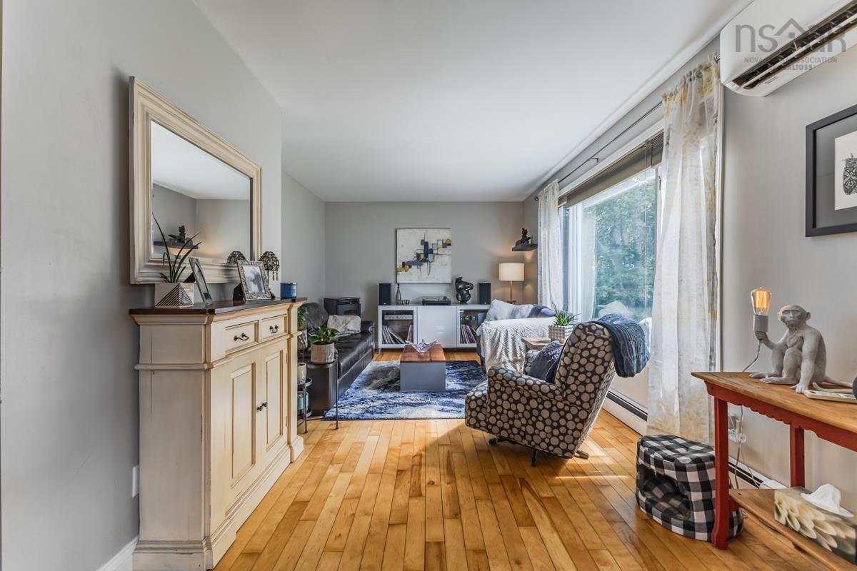 $534,500.00: 122 MEADOWLAND Avenue, Bible Hill