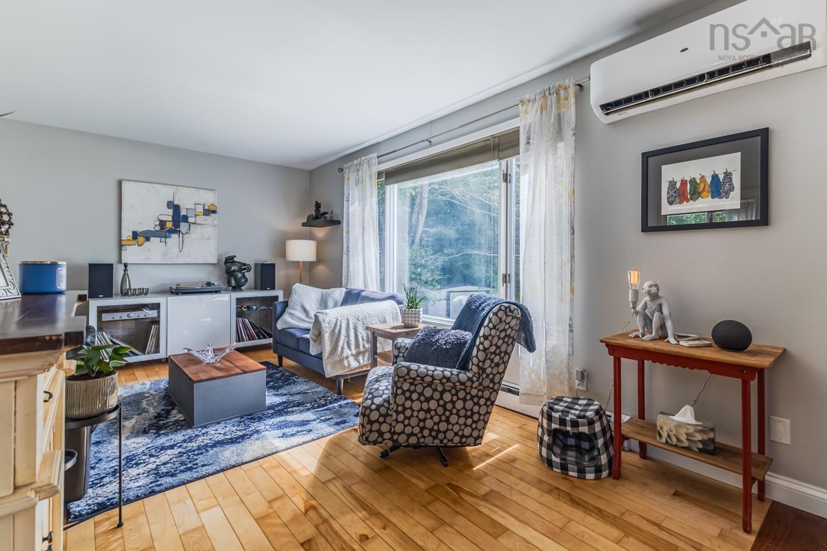 $534,500.00: 122 MEADOWLAND Avenue, Bible Hill