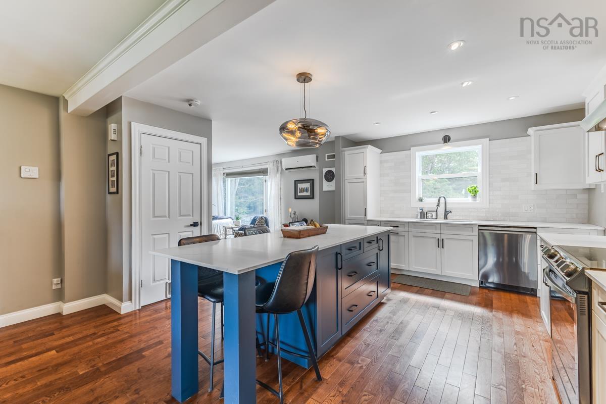 $534,500.00: 122 MEADOWLAND Avenue, Bible Hill