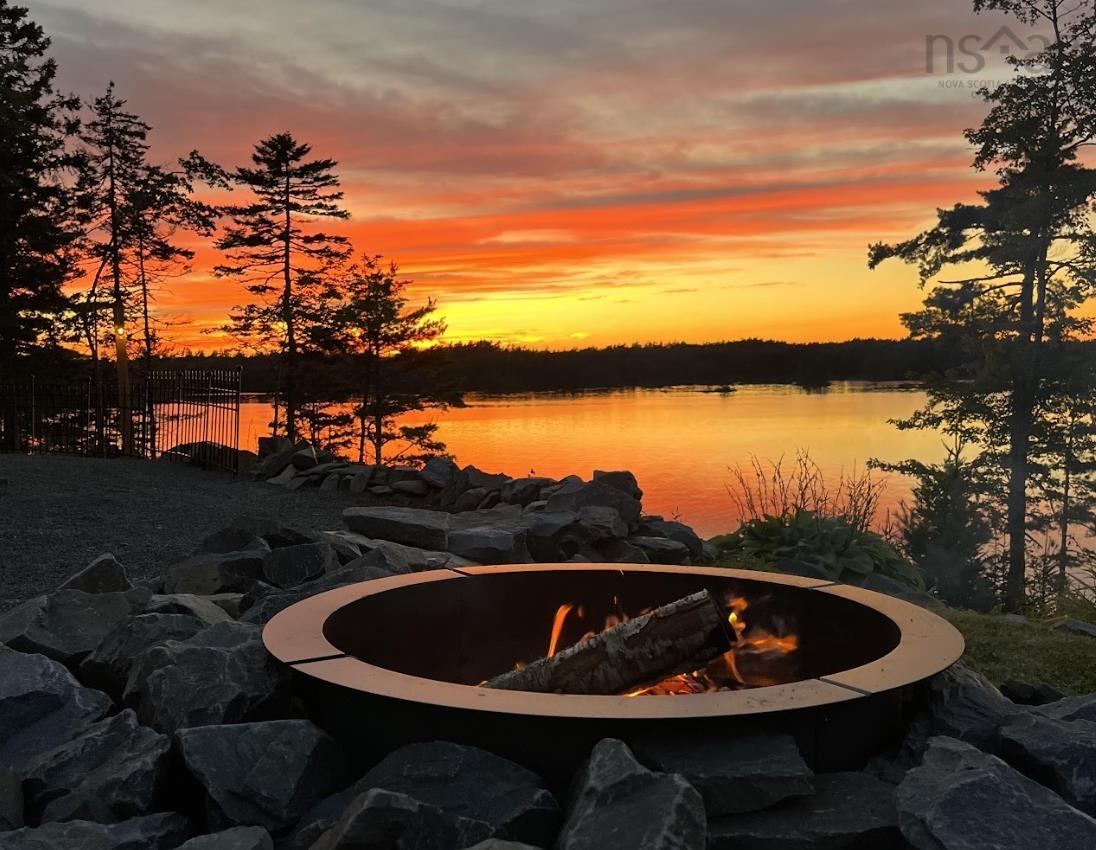 $469,900.00: 276 37 Lakewood Court, East Uniacke