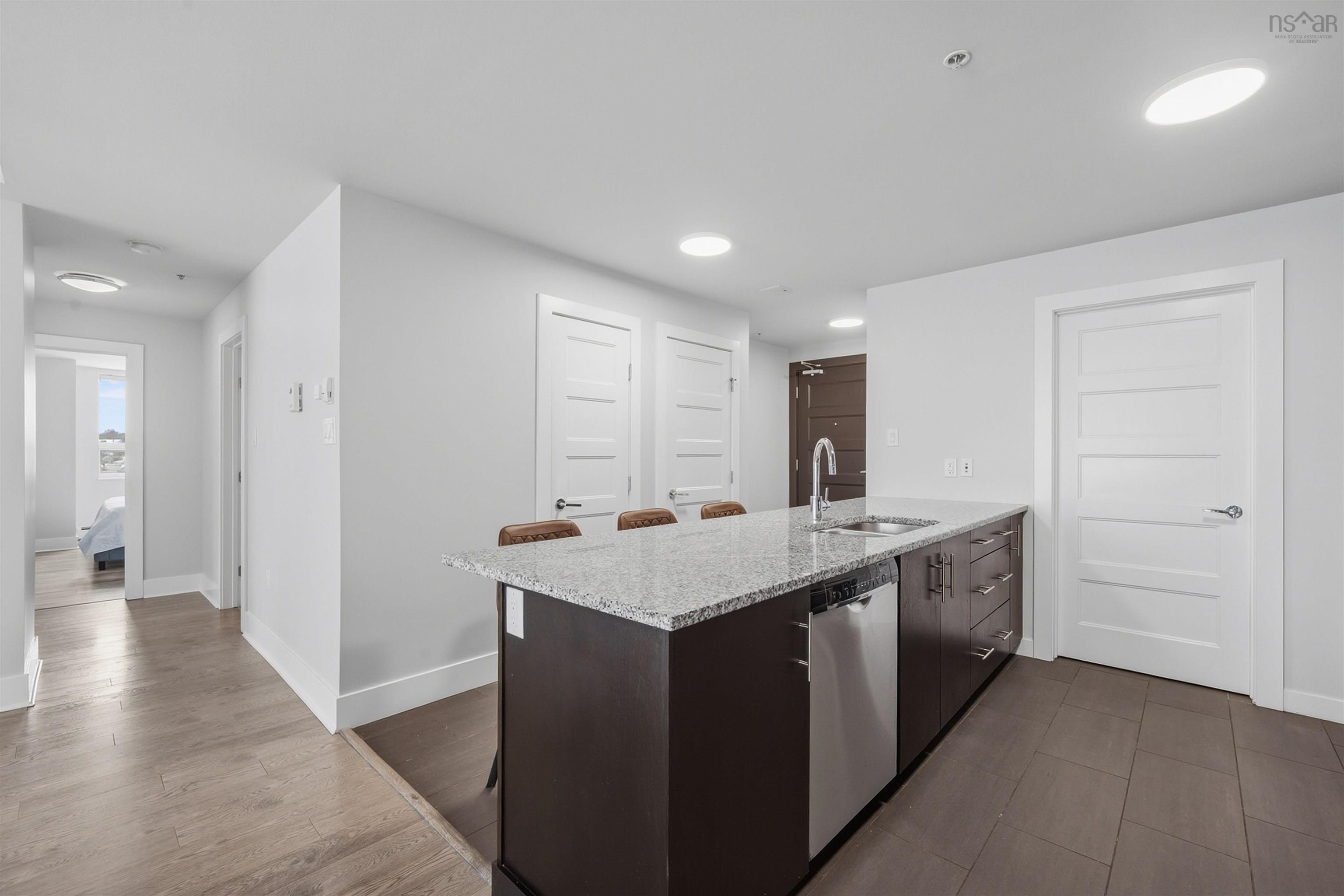 806 15 Kings Wharf Place, Dartmouth, NS (MLS 202602201)