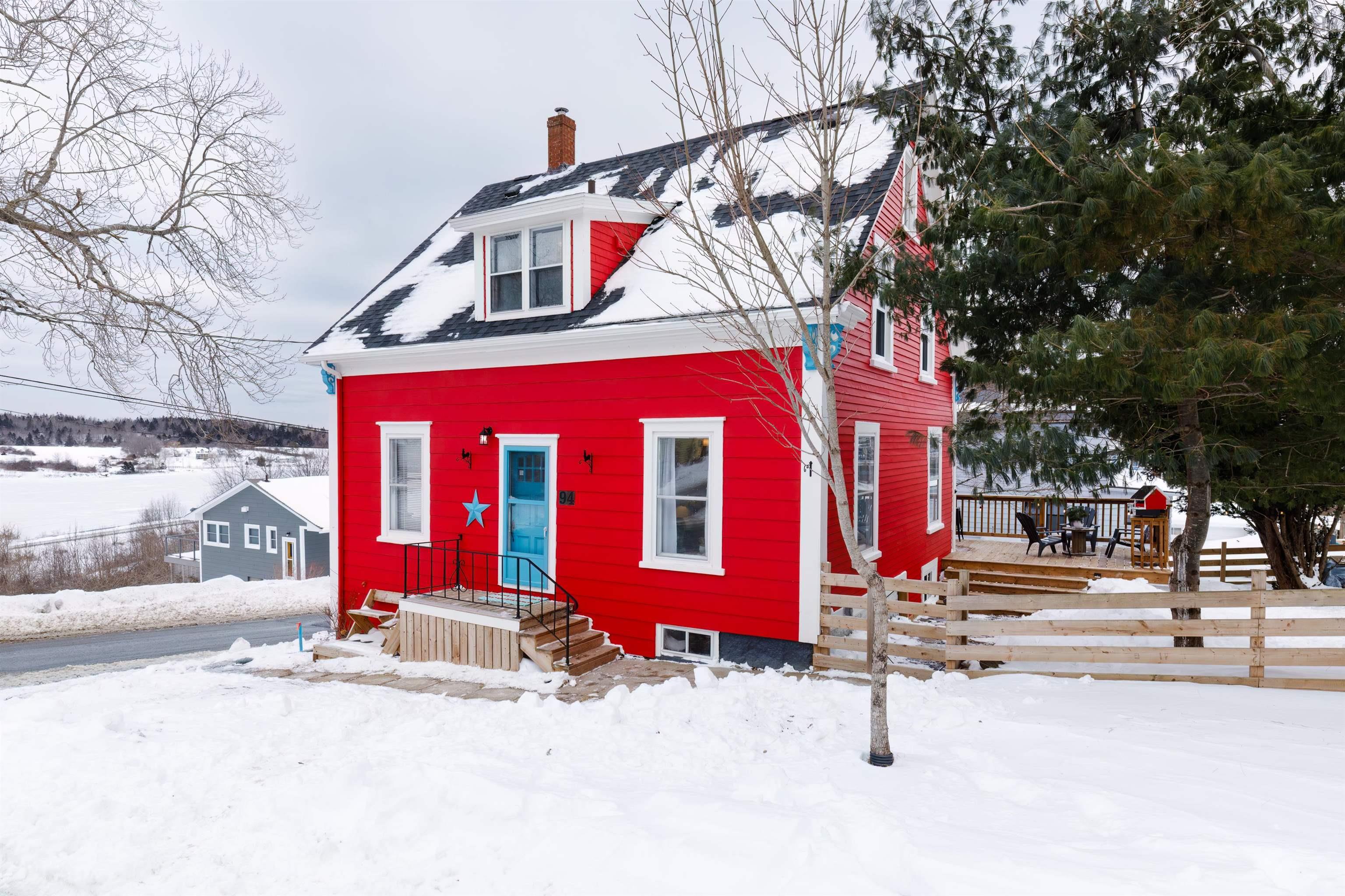$825,000.00: 94 King Street, Lunenburg