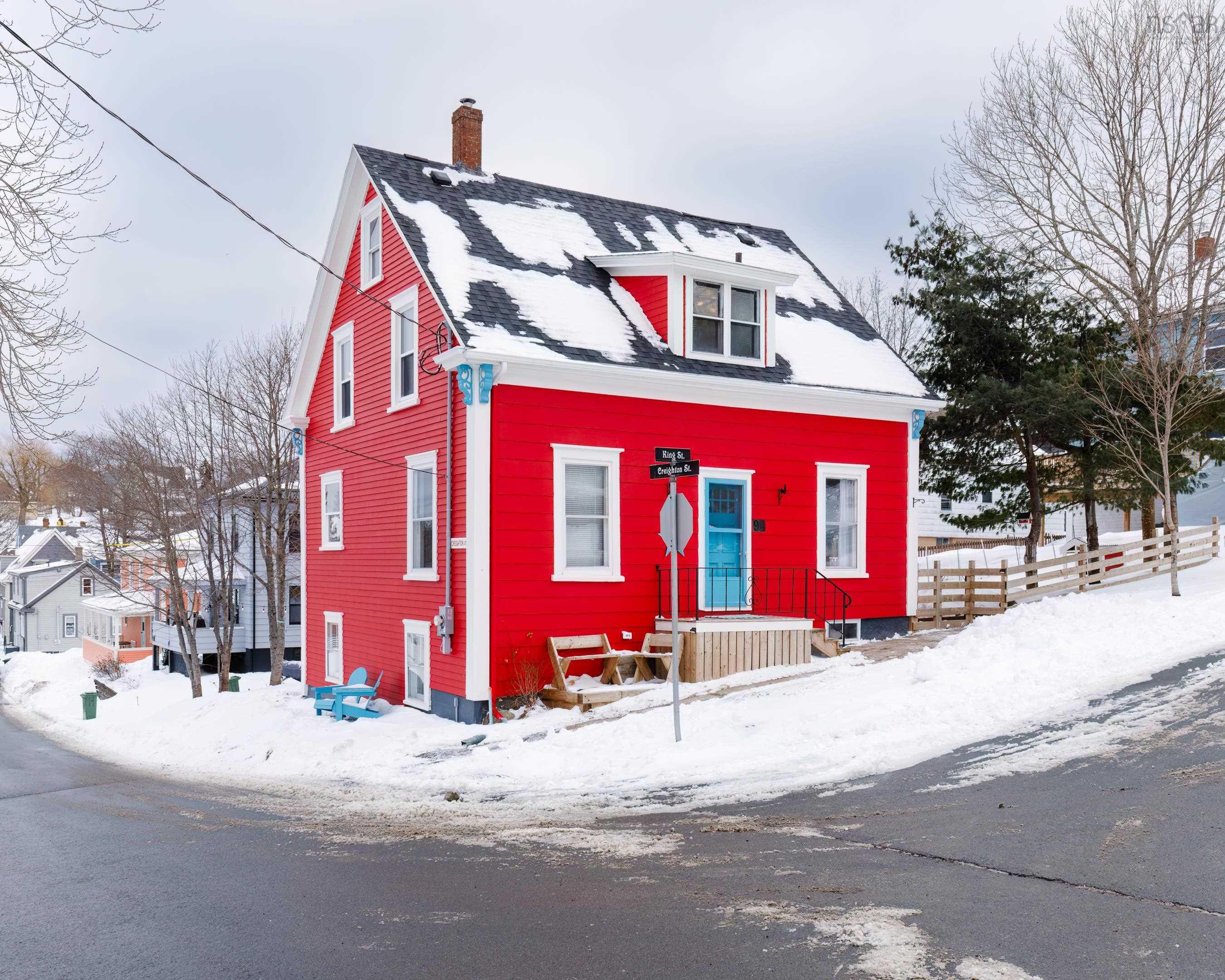 $825,000.00: 94 King Street, Lunenburg