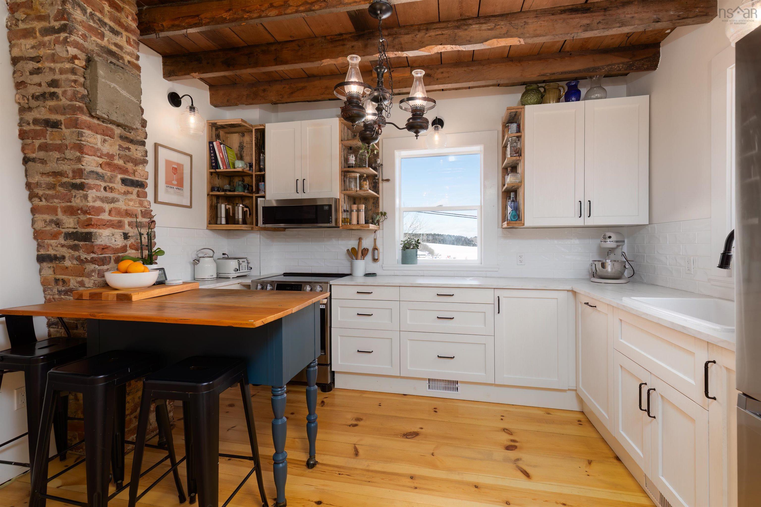 $825,000.00: 94 King Street, Lunenburg