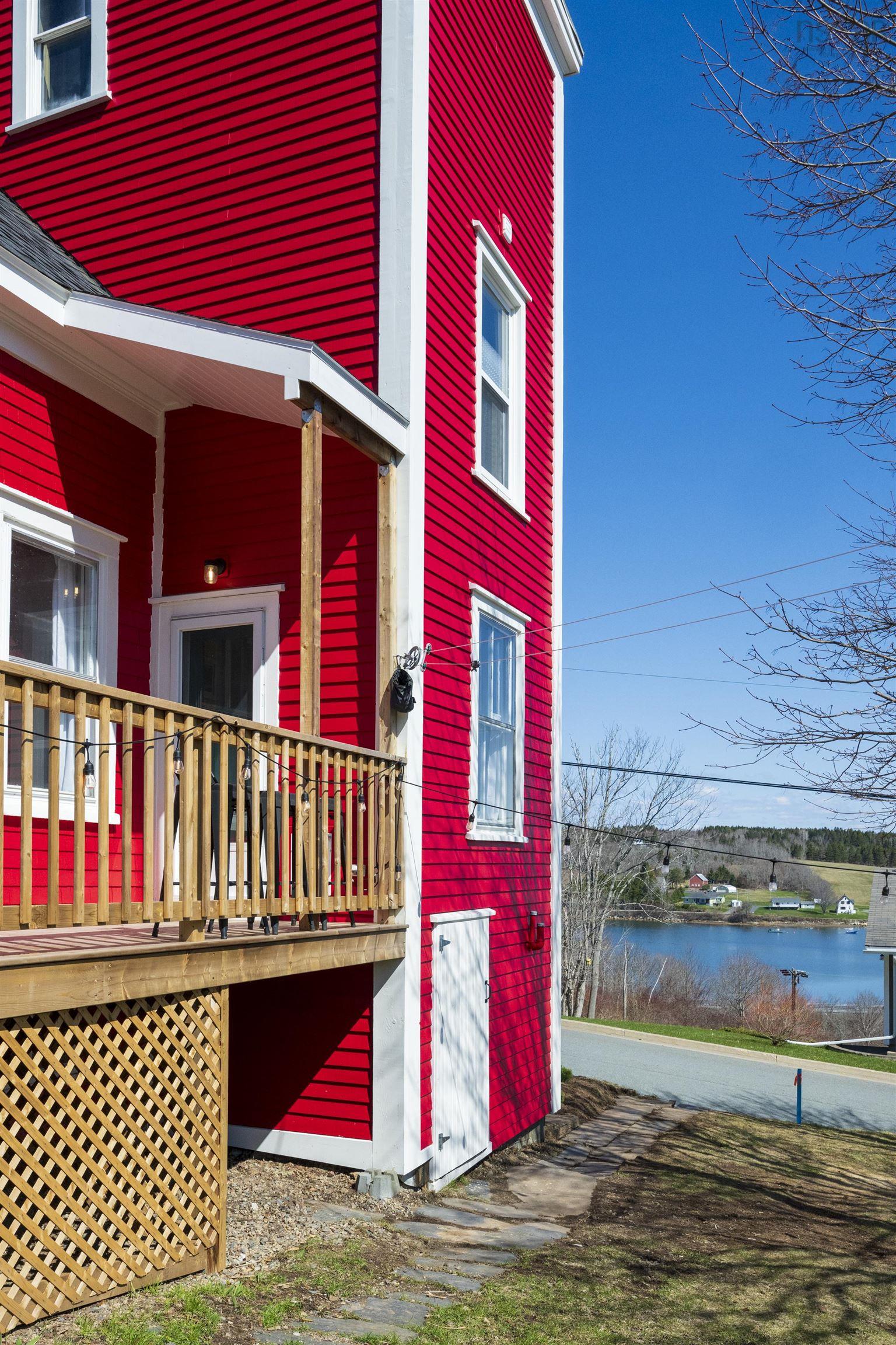 $799,000.00: 94 King Street, Lunenburg