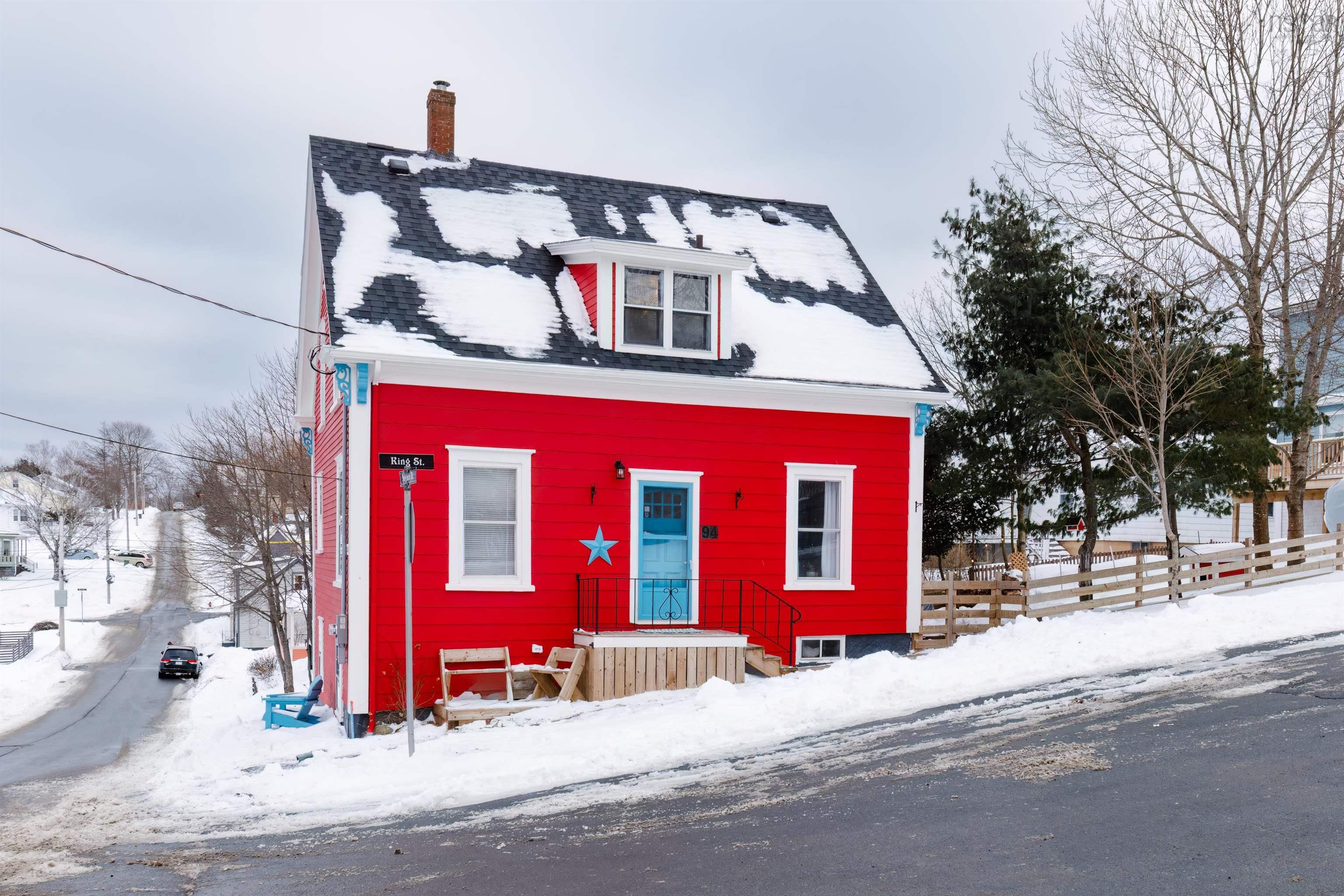 $825,000.00: 94 King Street, Lunenburg