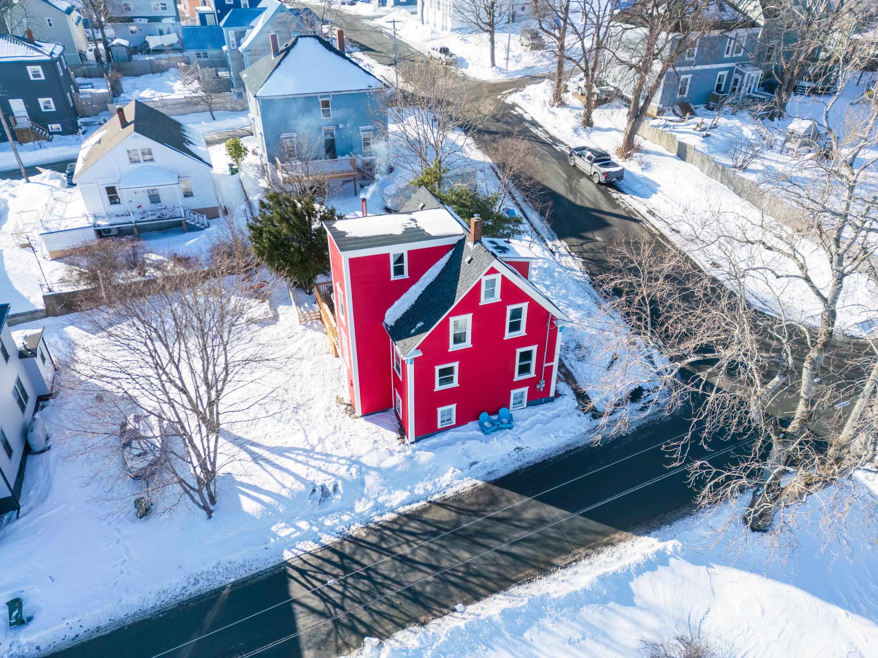 $825,000.00: 94 King Street, Lunenburg