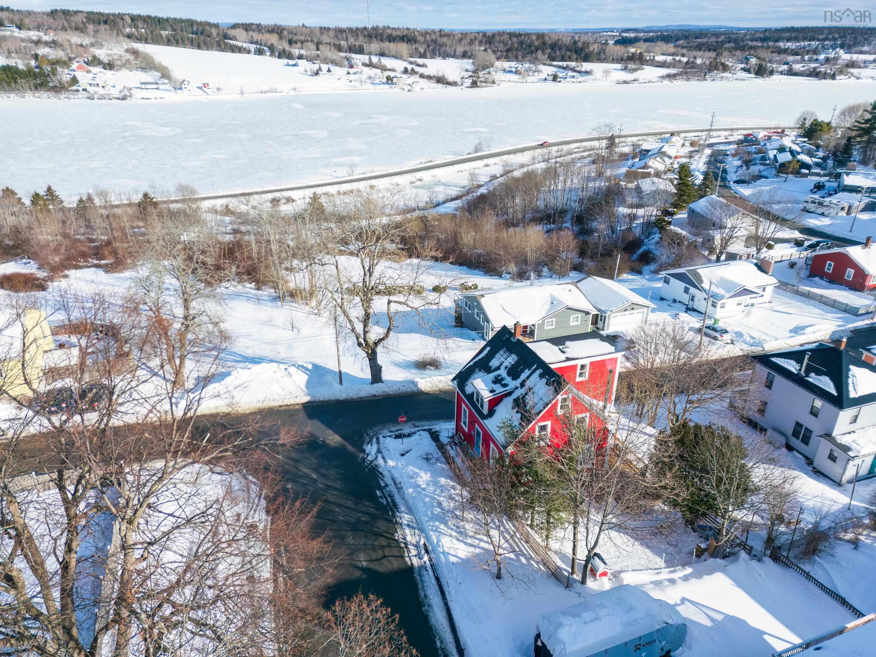 $825,000.00: 94 King Street, Lunenburg