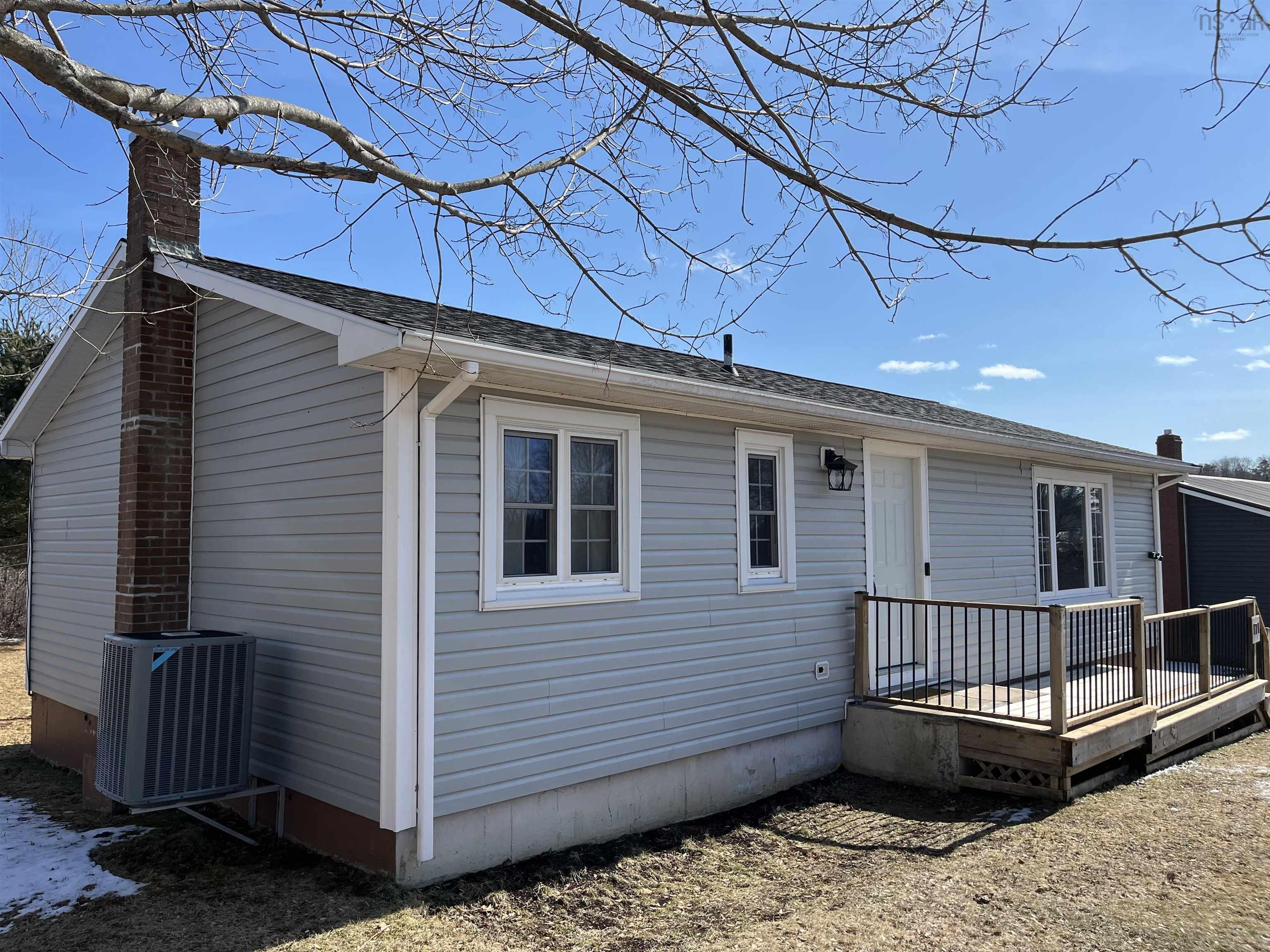 $409,900.00: 171 Centennial Avenue, Lunenburg