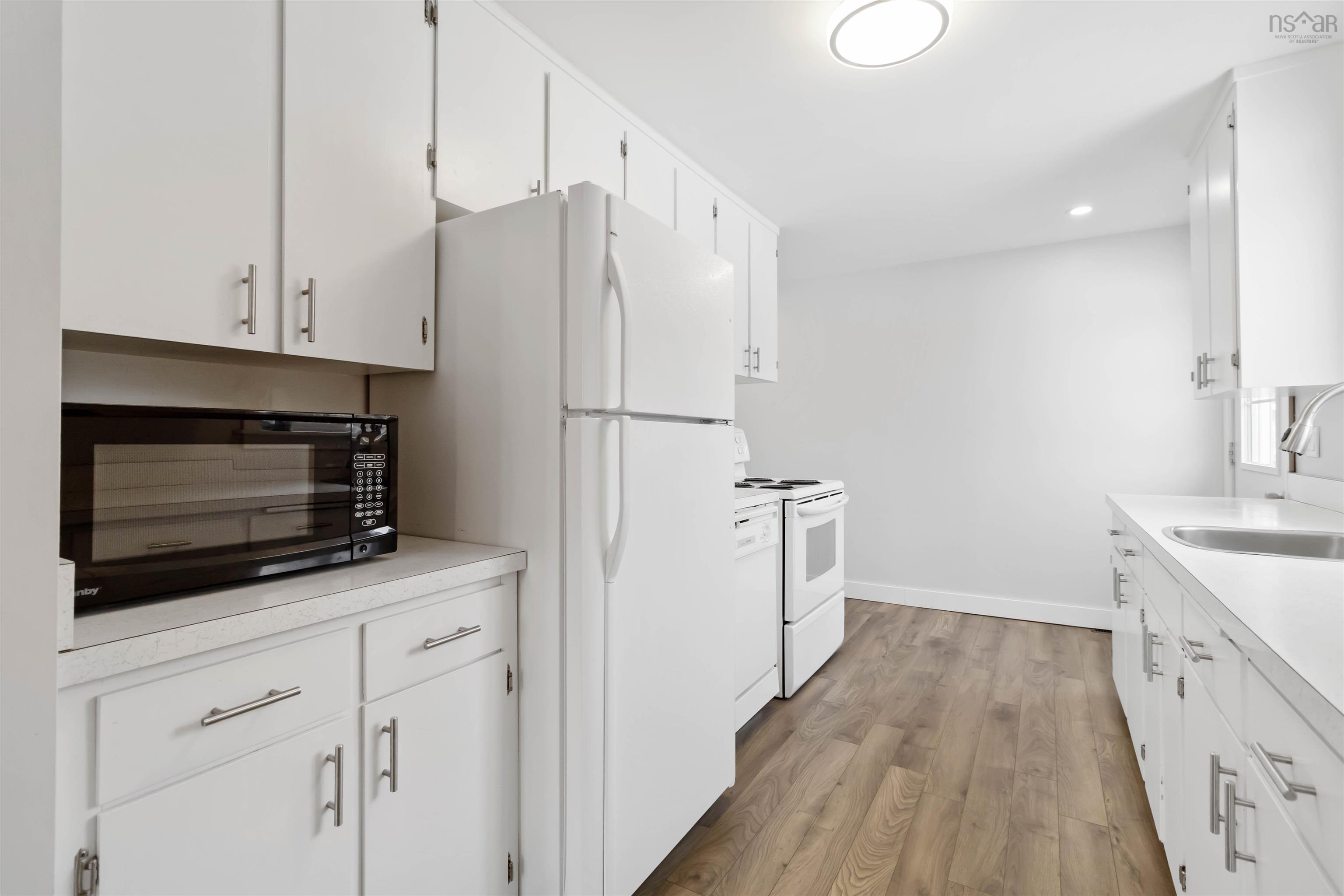 $439,900.00: 171 Centennial Avenue, Lunenburg