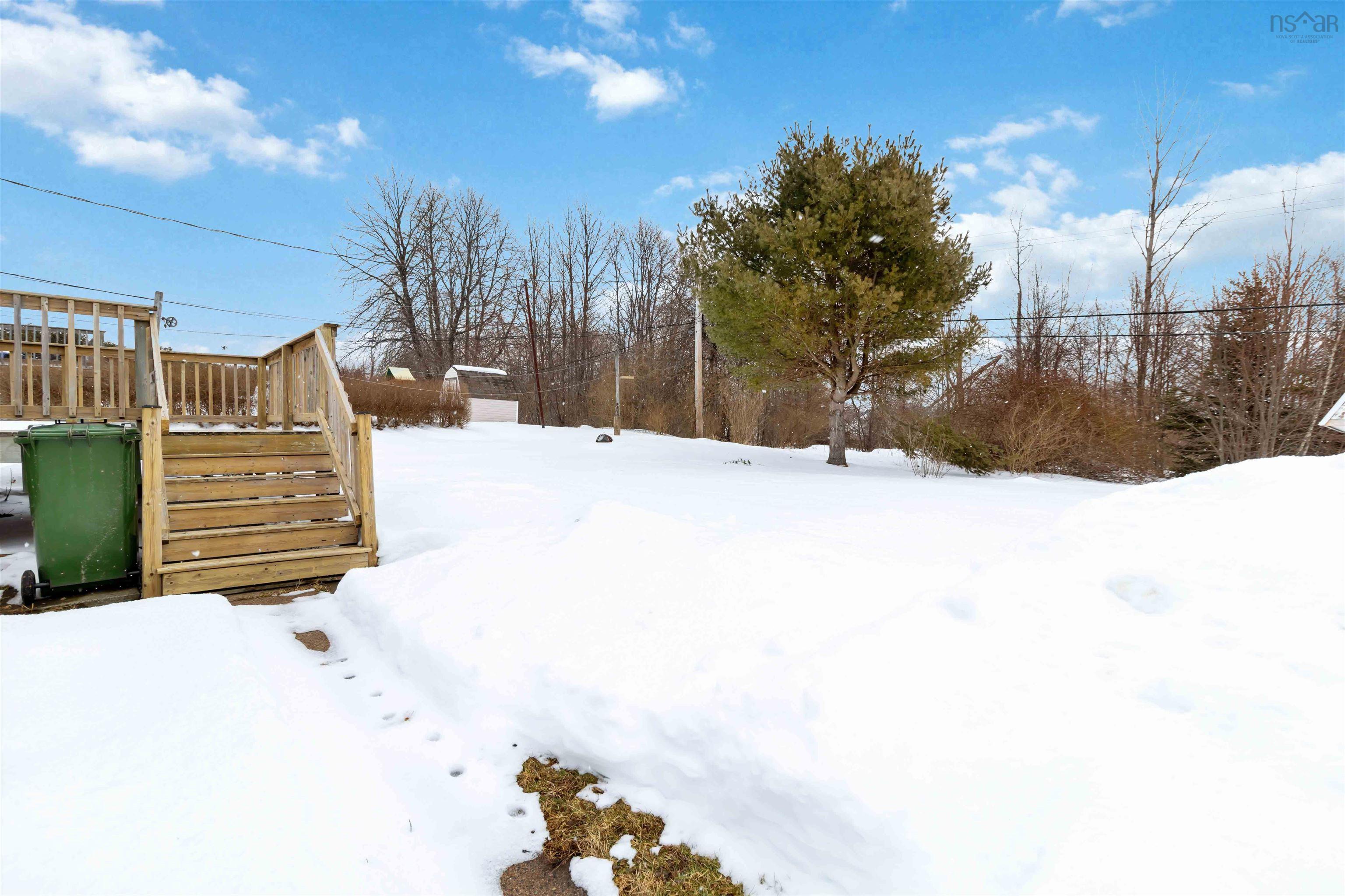 $439,900.00: 171 Centennial Avenue, Lunenburg