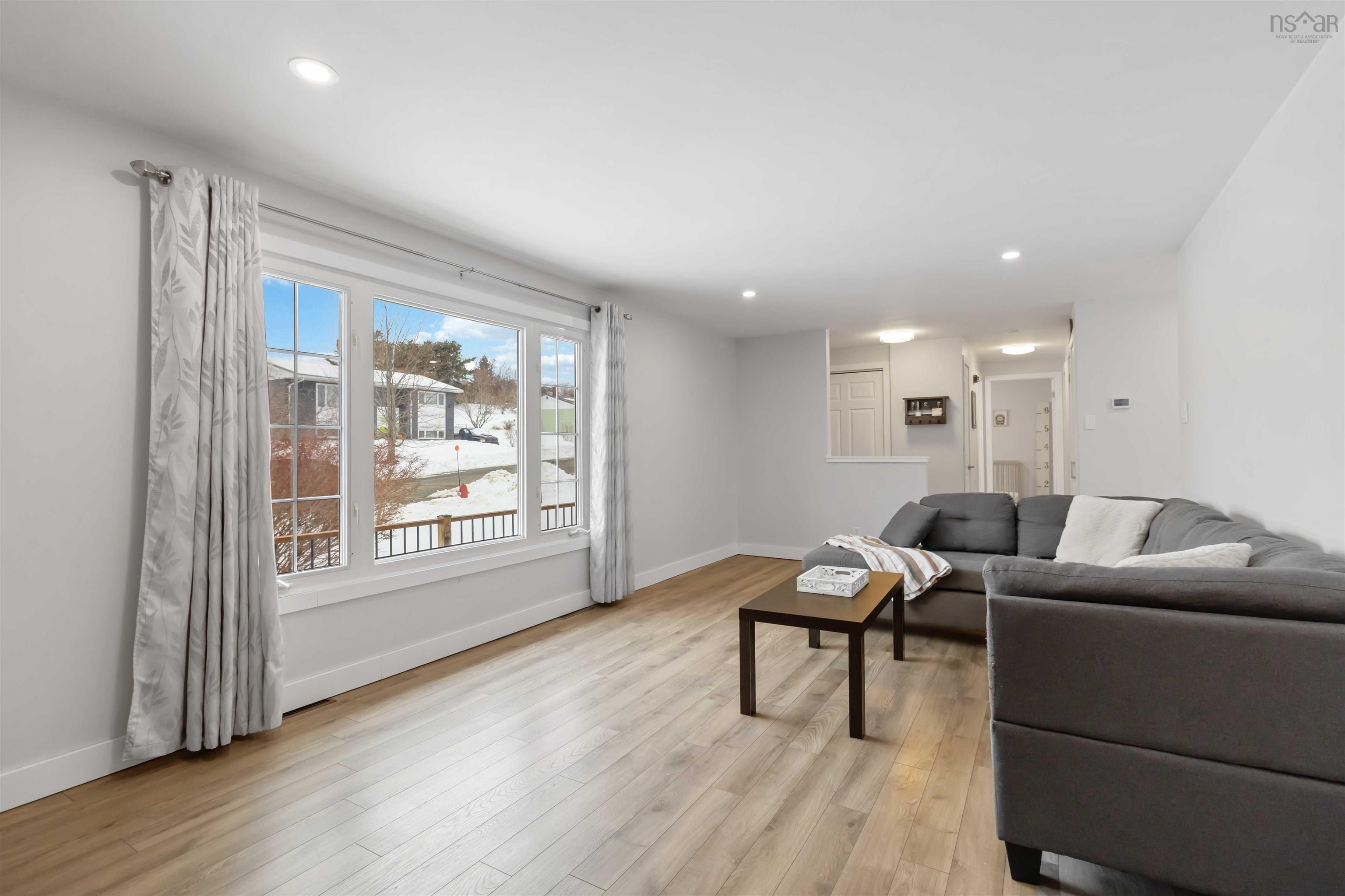 $439,900.00: 171 Centennial Avenue, Lunenburg