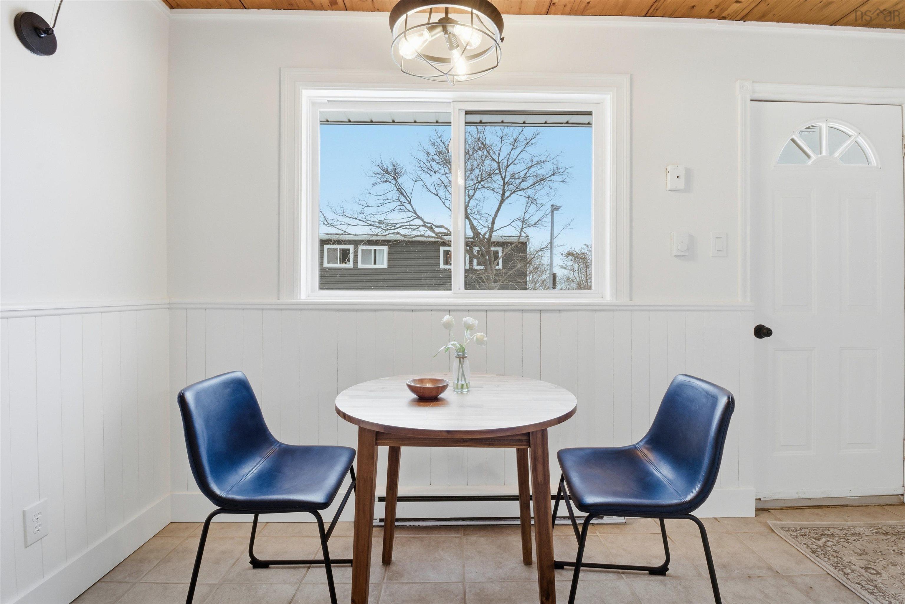 $344,900.00: 76 Cavendish Road, Halifax