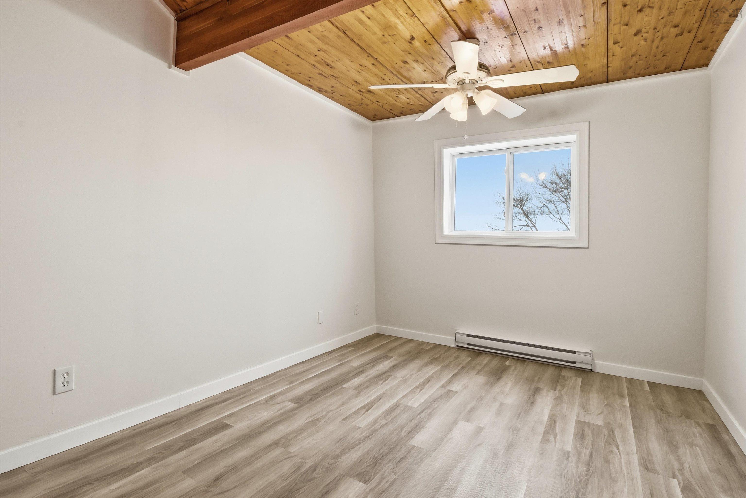 $344,900.00: 76 Cavendish Road, Halifax