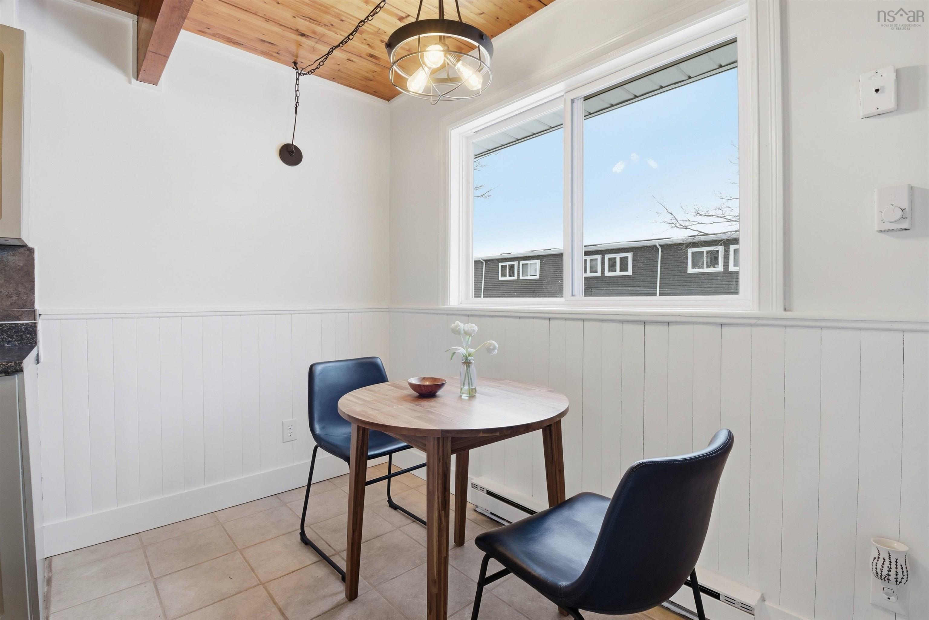 $344,900.00: 76 Cavendish Road, Halifax