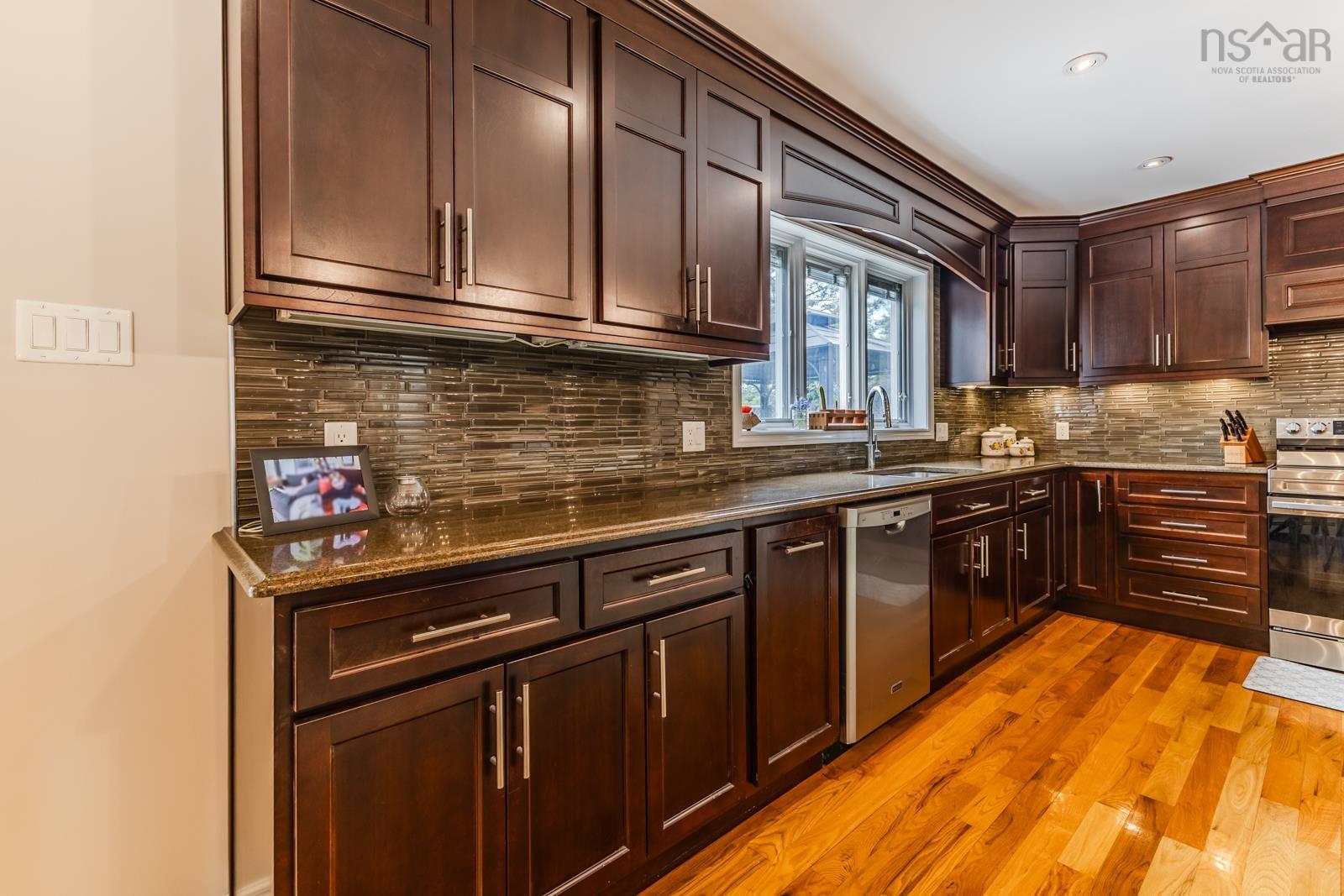 $825,000.00: 252 BLUE HERON Drive, New Glasgow