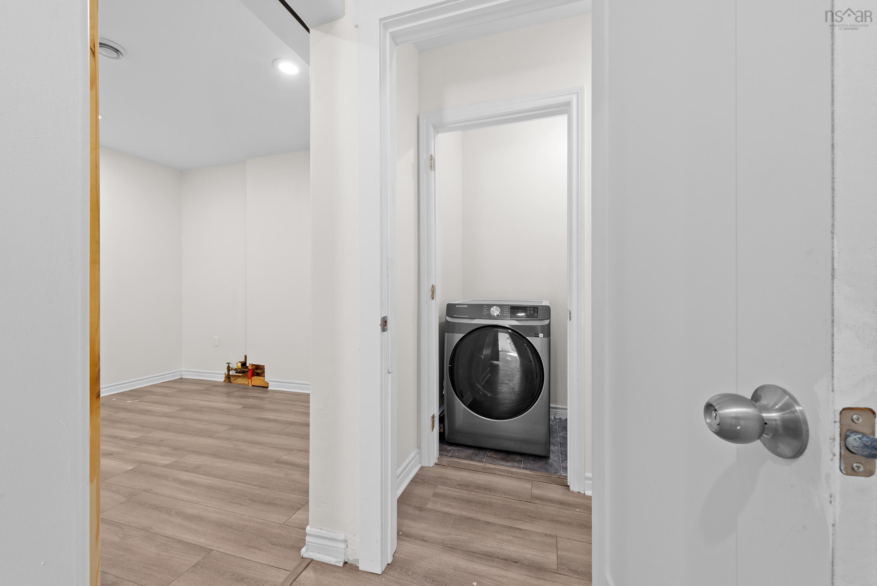 $679,000.00: 73 Red Fern Terrace, Halifax