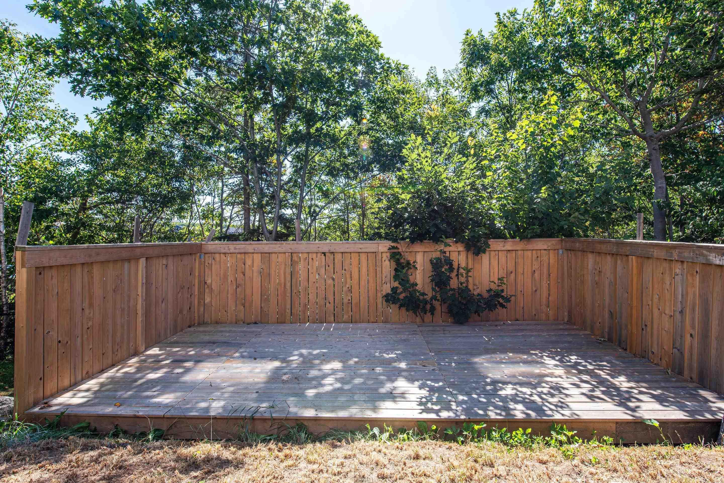 $679,000.00: 73 Red Fern Terrace, Halifax