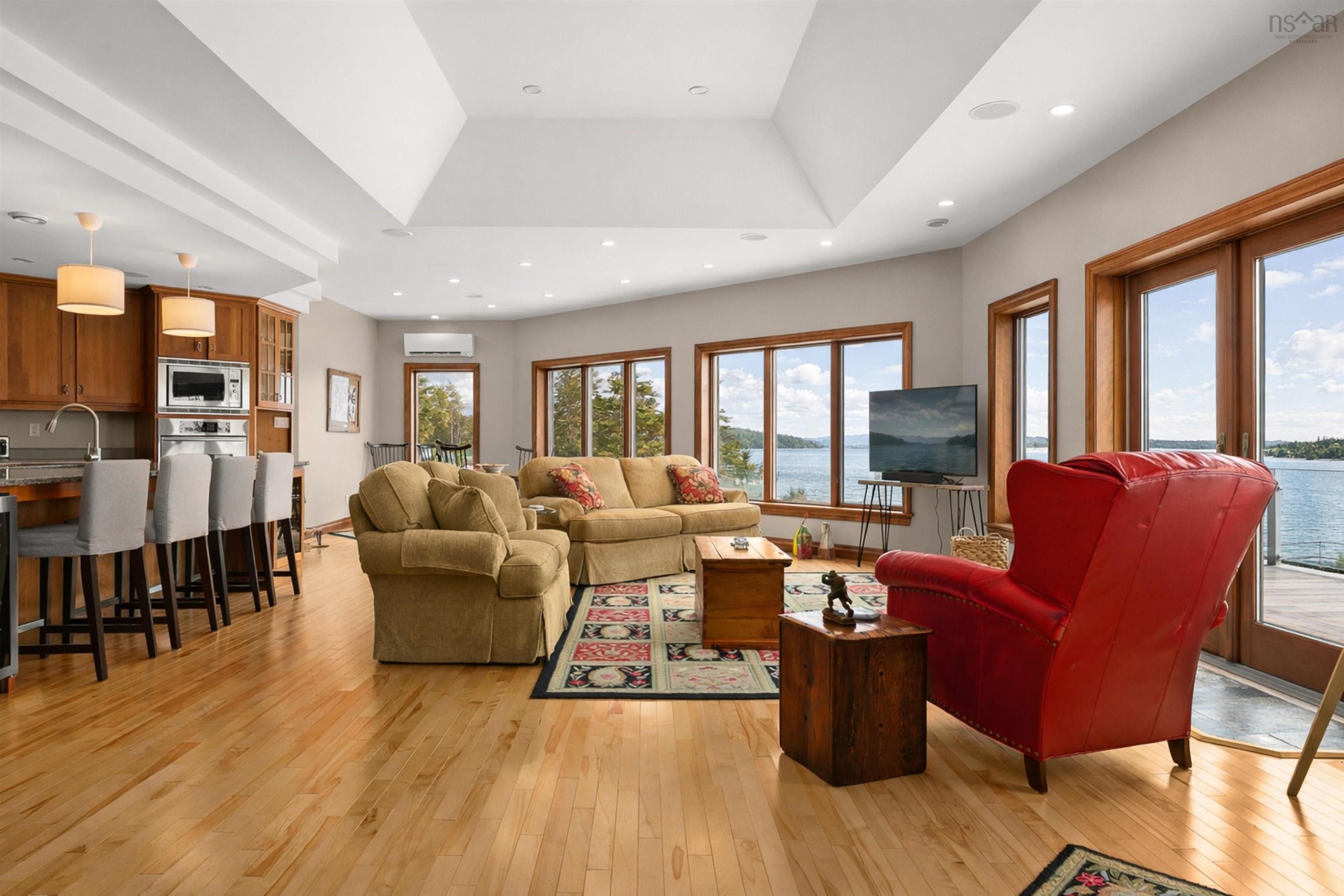 $1,395,000.00: 108 Ocean Gate Drive, Northwest Cove