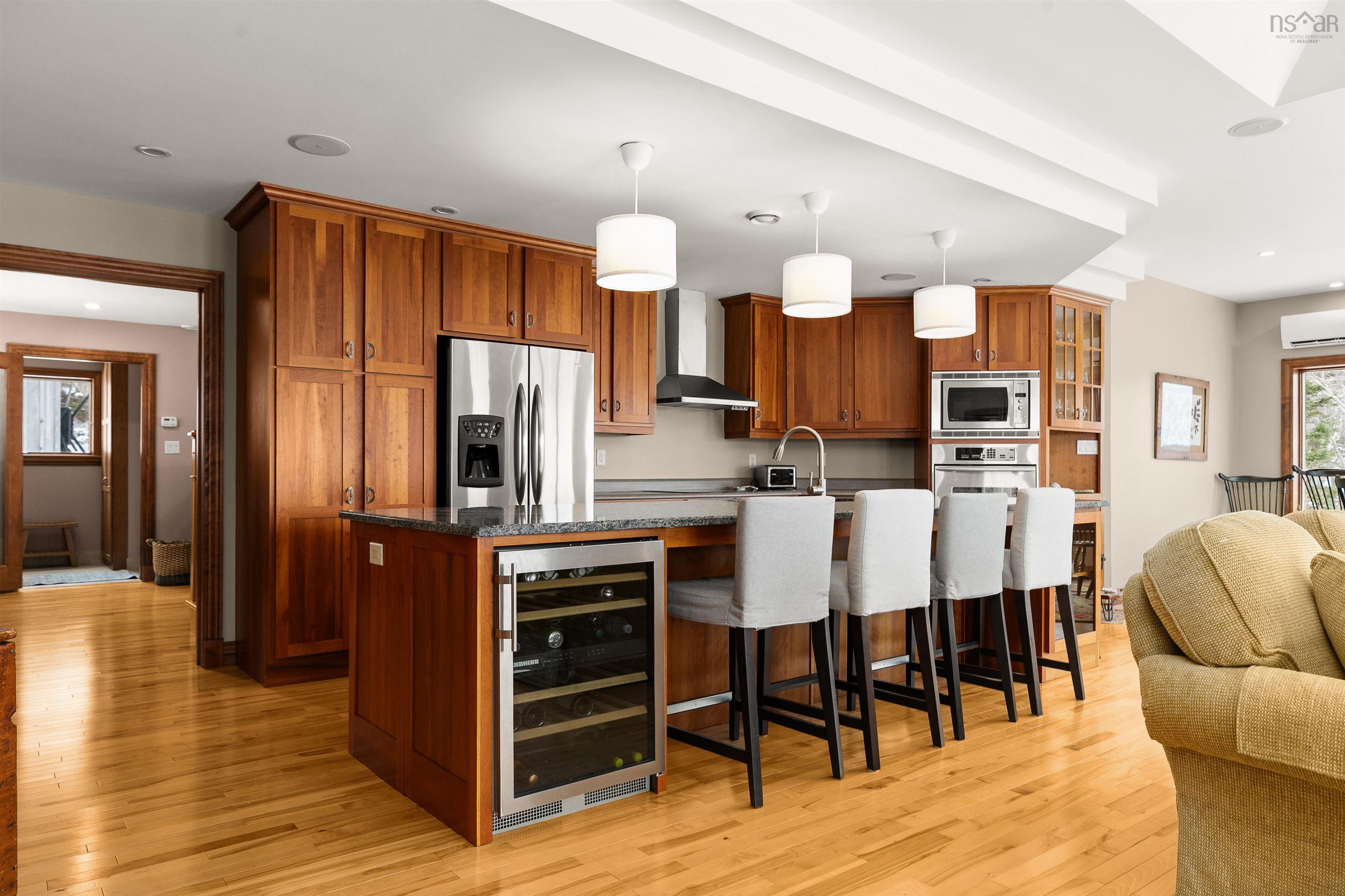 $1,395,000.00: 108 Ocean Gate Drive, Northwest Cove