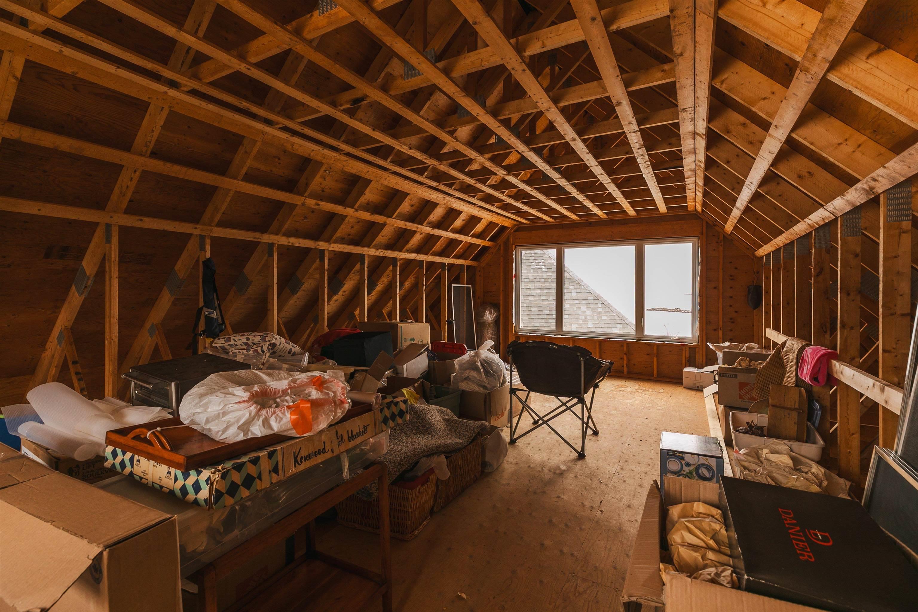 $1,395,000.00: 108 Ocean Gate Drive, Northwest Cove