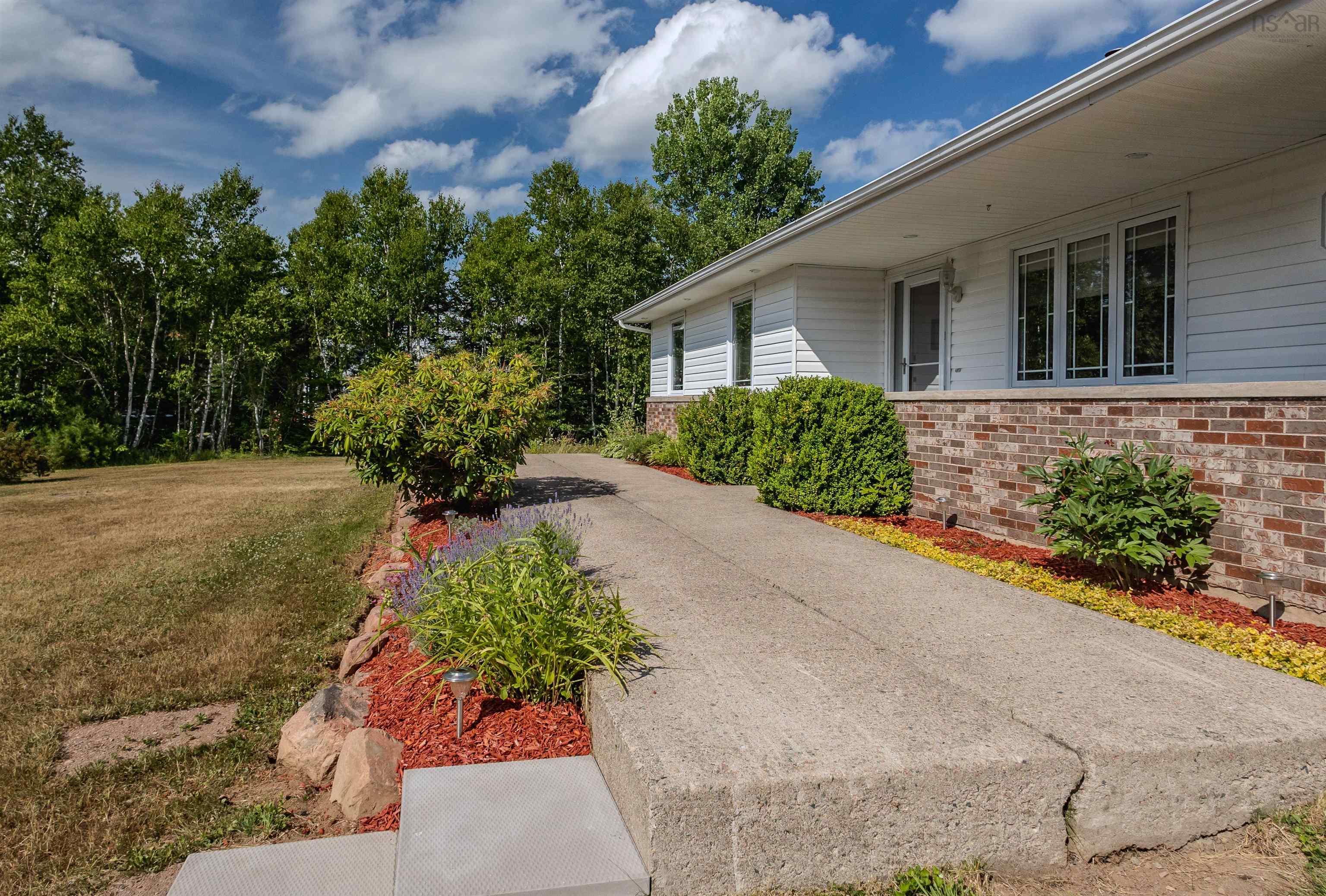 $624,000.00: 166 Oakfield Drive, Marion Bridge