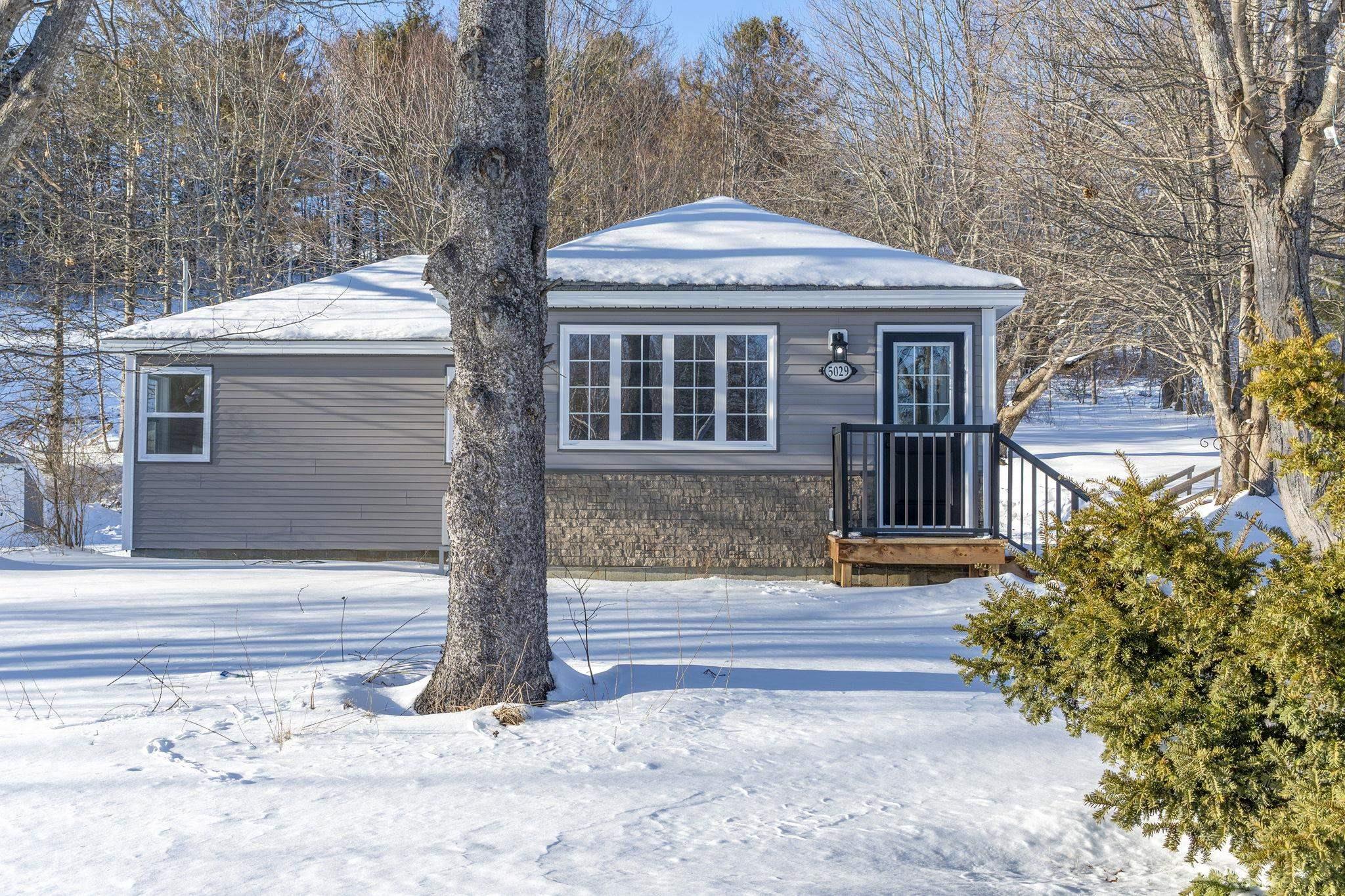 $350,000.00: 5029 12 Highway, North Alton