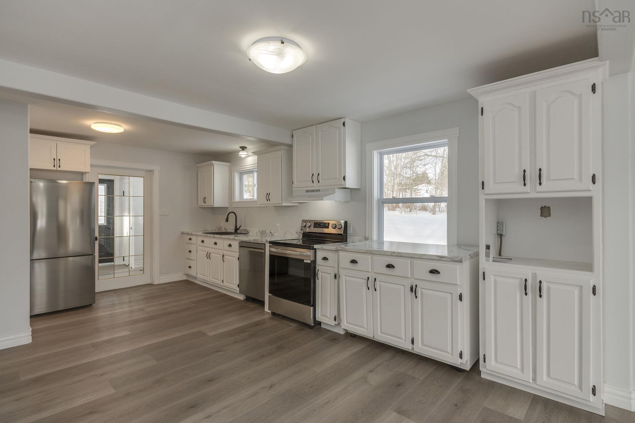 $350,000.00: 5029 12 Highway, North Alton